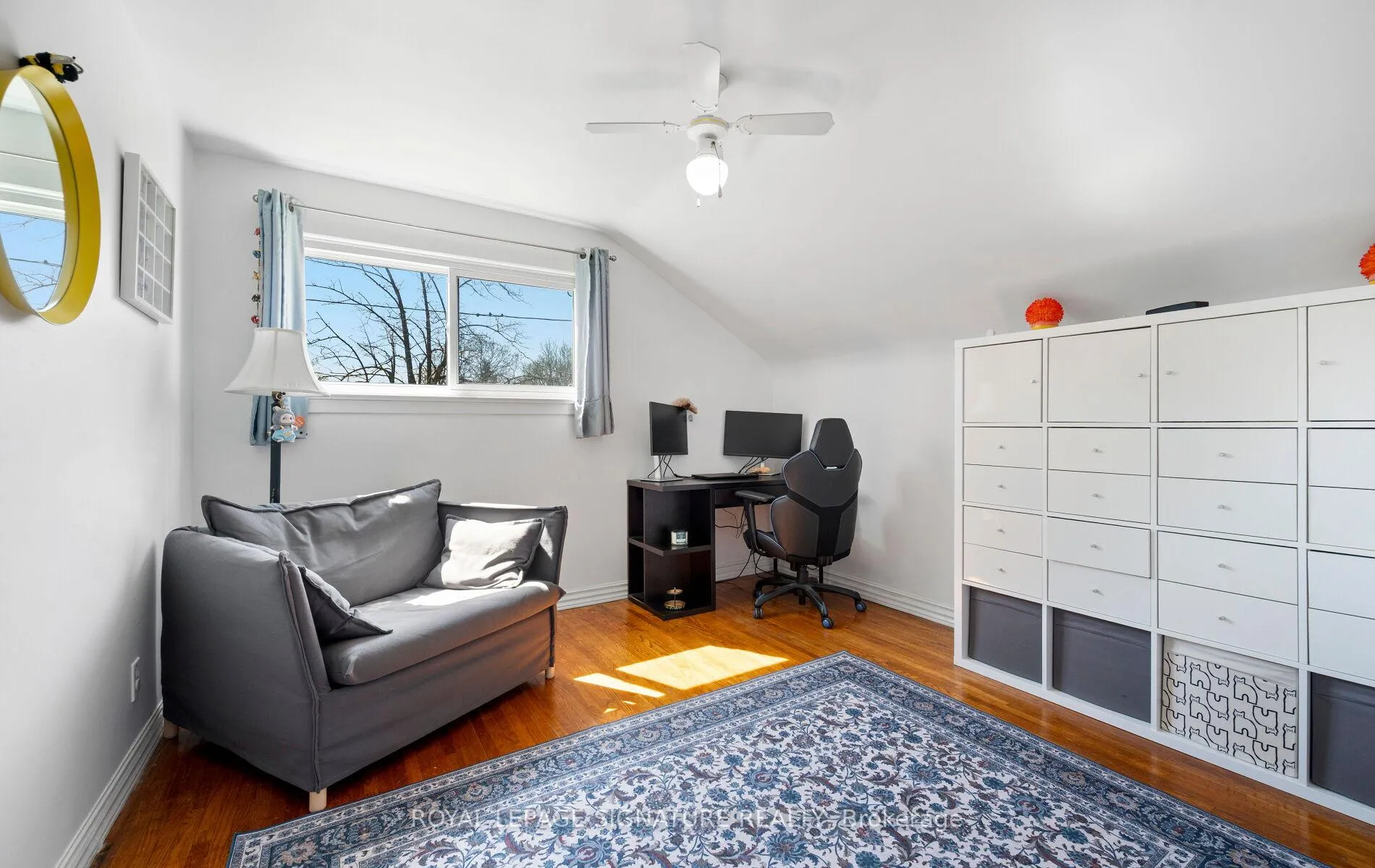 Photo 29 of 60 Hinton Road, Etobicoke, Rexdale-Kipling — HOMEH