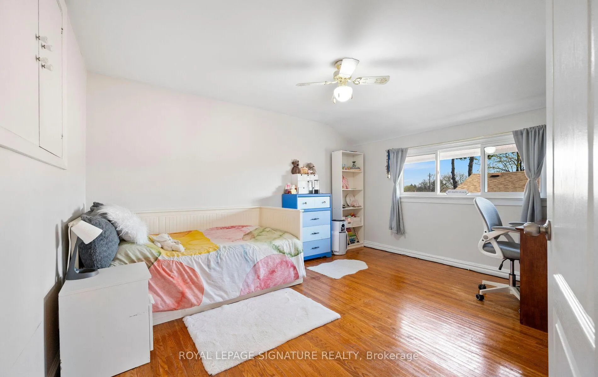 Photo 32 of 60 Hinton Road, Etobicoke, Rexdale-Kipling — HOMEH
