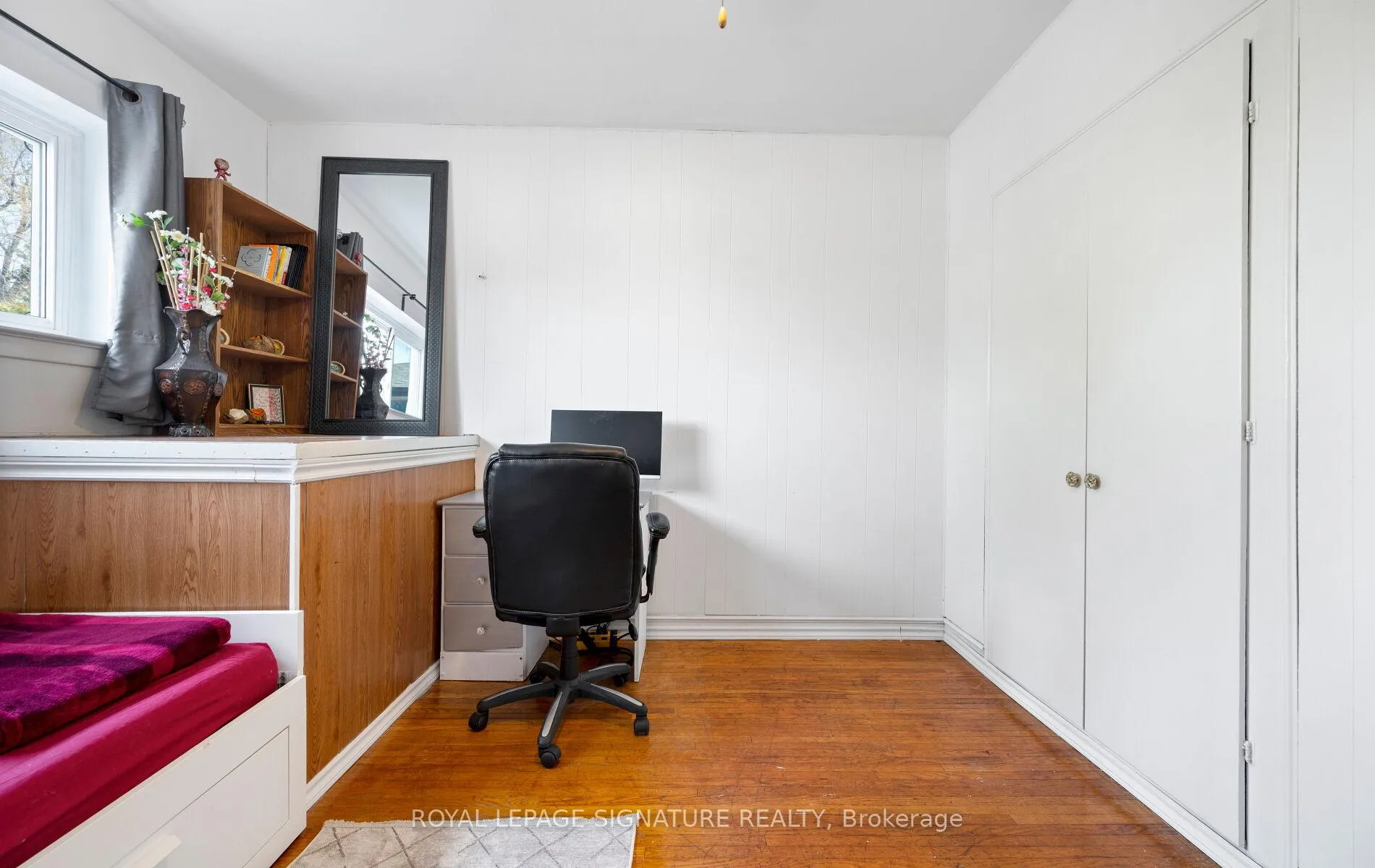 Photo 39 of 60 Hinton Road, Etobicoke, Rexdale-Kipling — HOMEH