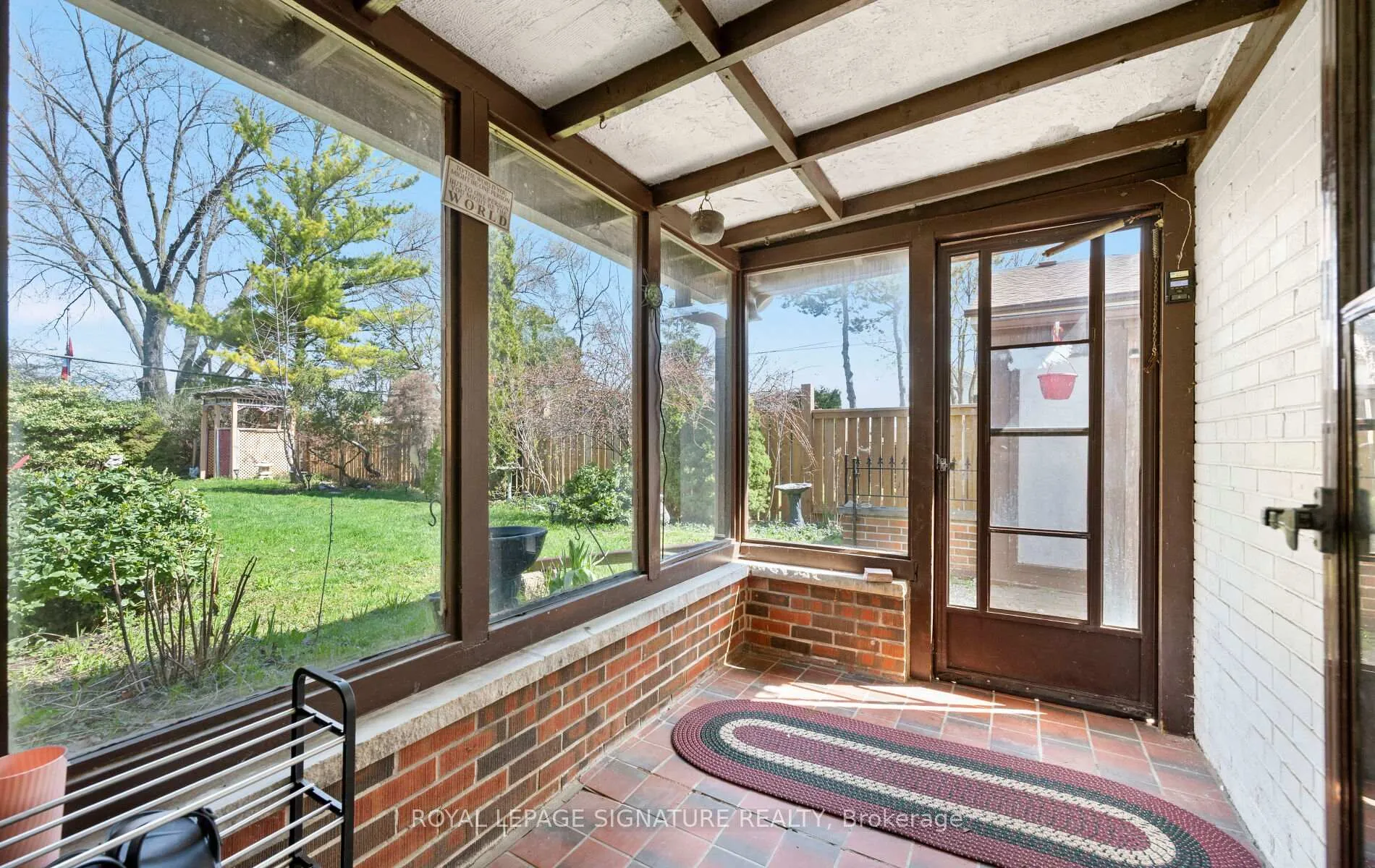 Photo 41 of 60 Hinton Road, Etobicoke, Rexdale-Kipling — HOMEH