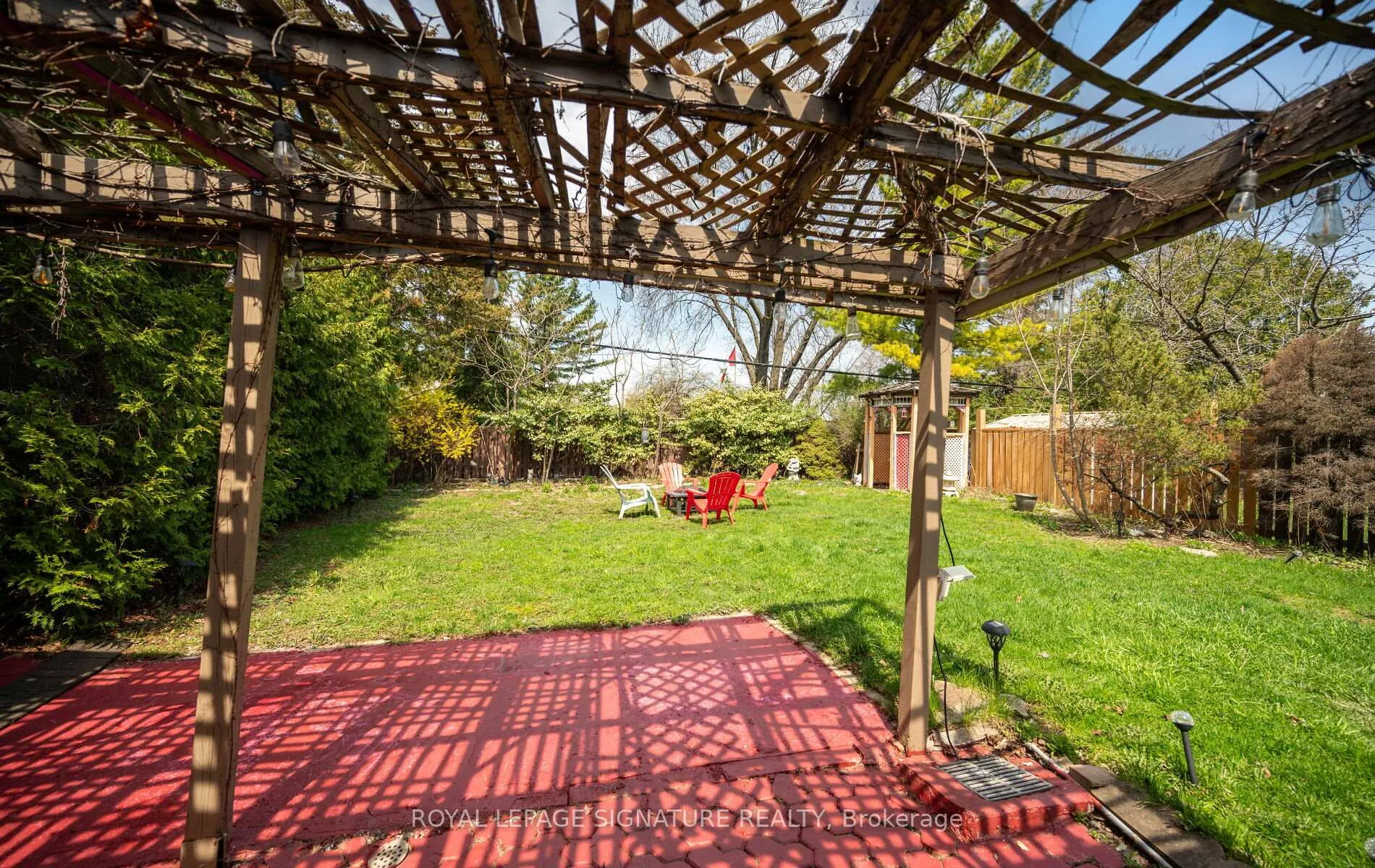 Photo 42 of 60 Hinton Road, Etobicoke, Rexdale-Kipling — HOMEH