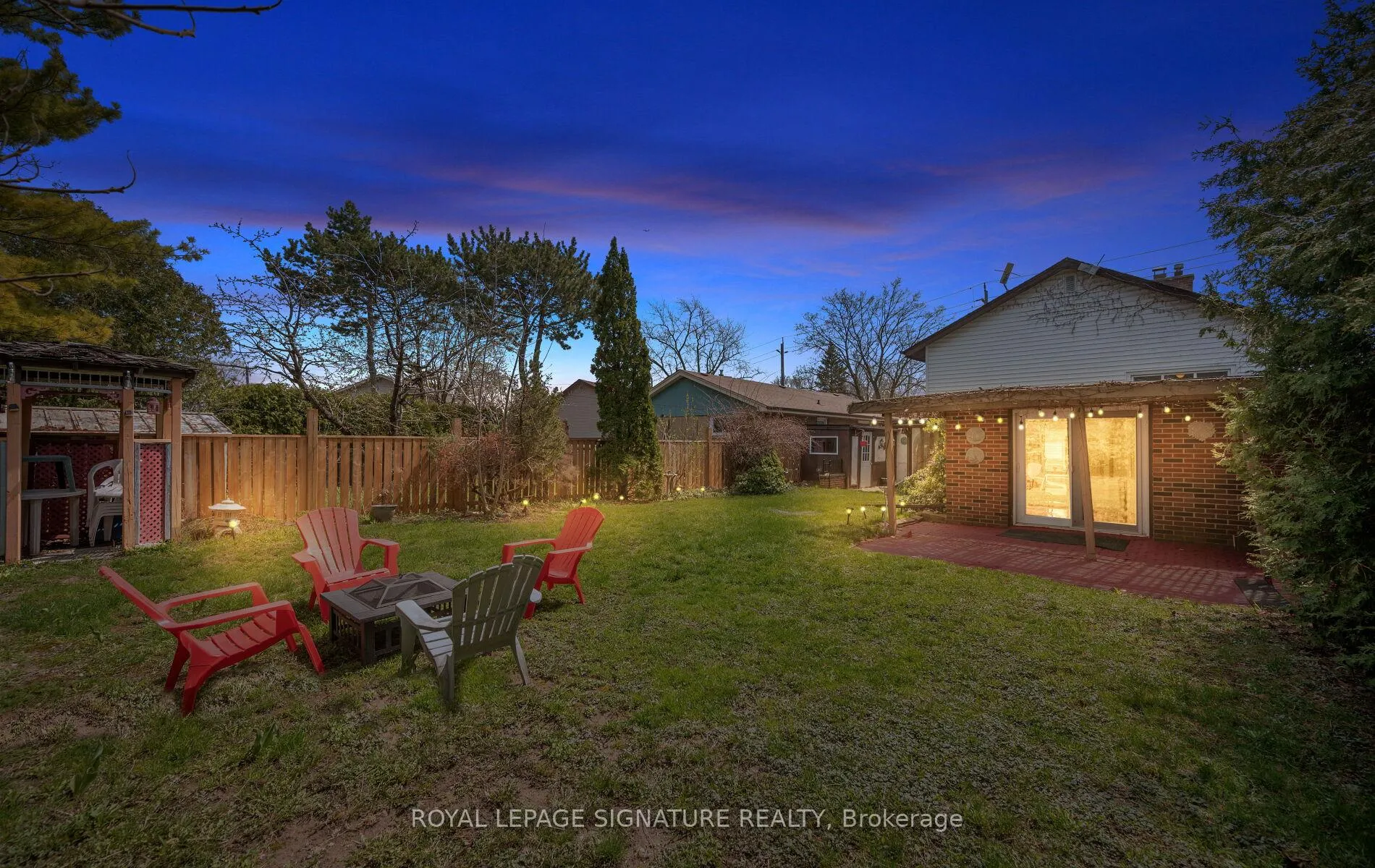 Photo 46 of 60 Hinton Road, Etobicoke, Rexdale-Kipling — HOMEH