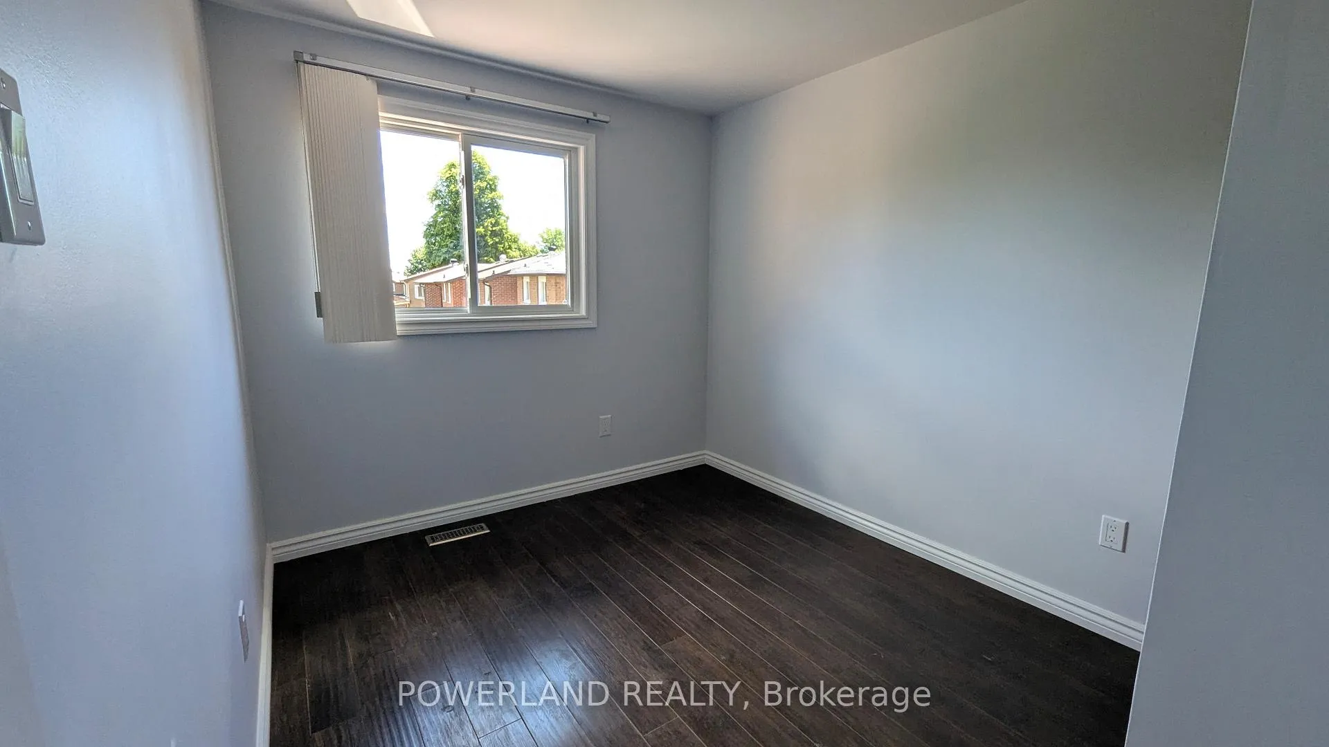 Photo 8 of 134 Dunbar Crescent, Markham, Milliken Mills East — HOMEH