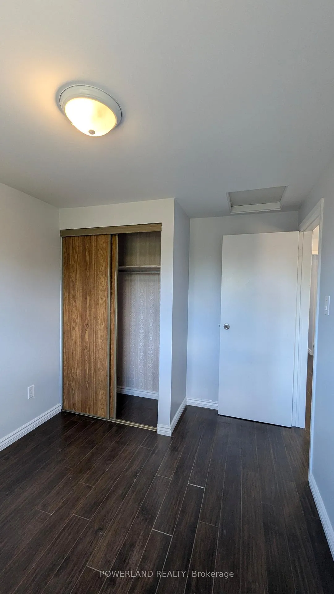 Photo 9 of 134 Dunbar Crescent, Markham, Milliken Mills East — HOMEH