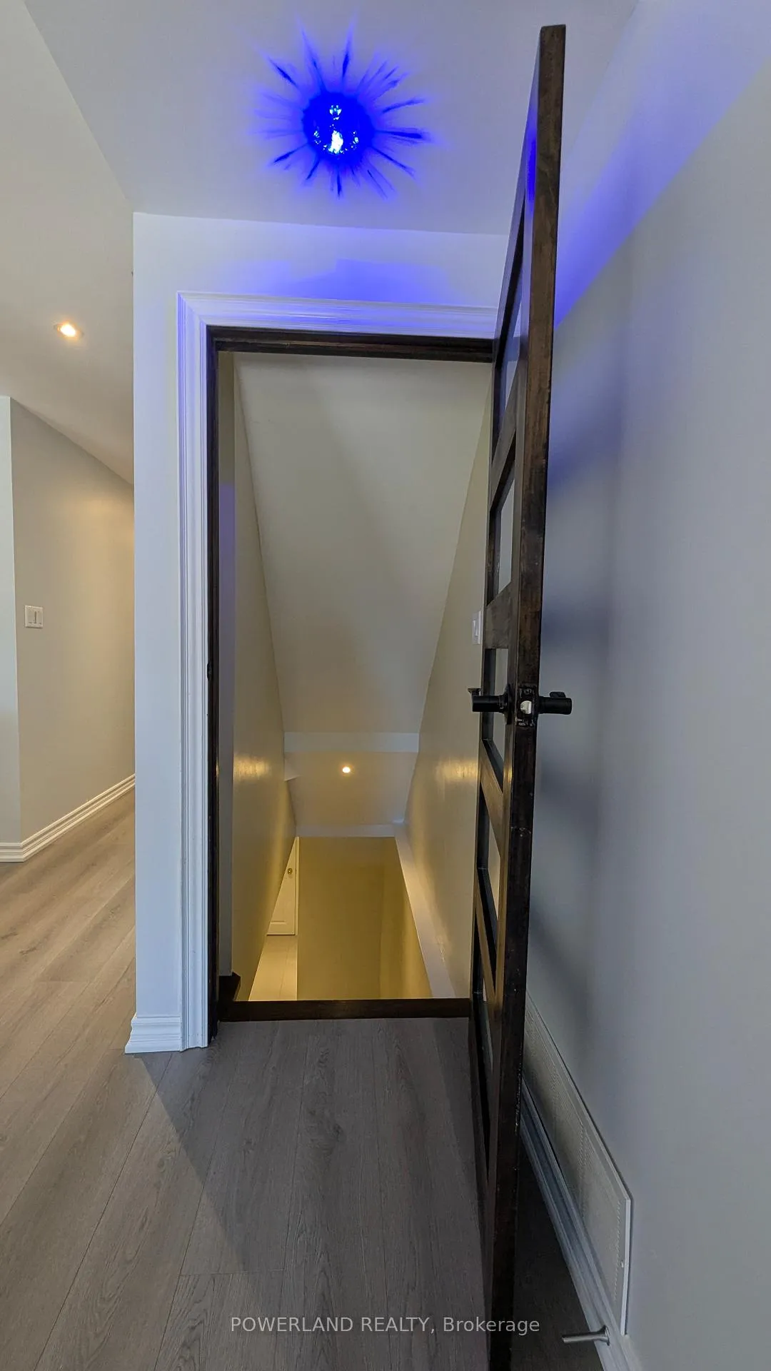 Photo 14 of 134 Dunbar Crescent, Markham, Milliken Mills East — HOMEH