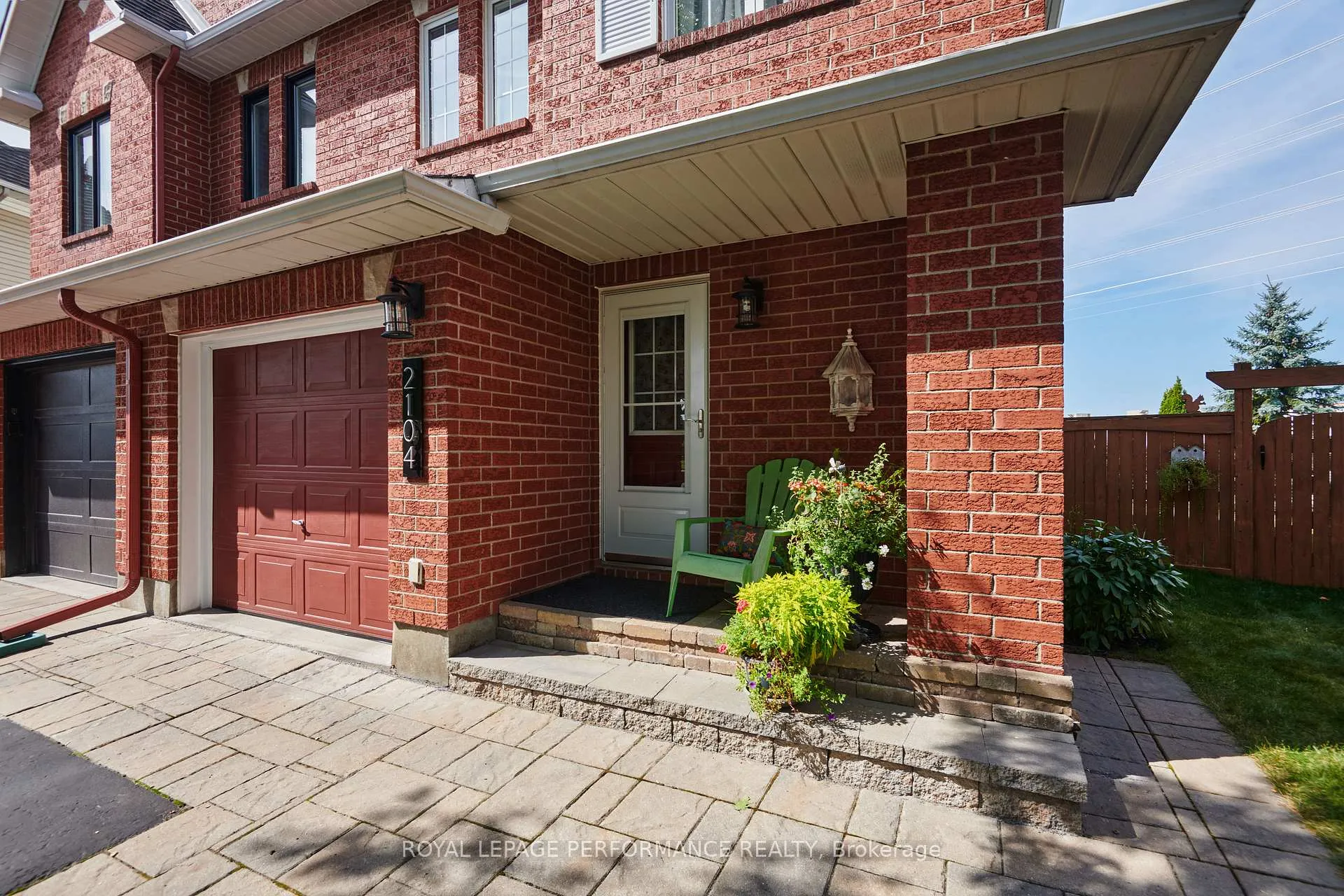 Photo 3 of 2104 Liska Street, Ottawa, Avalon East — HOMEH