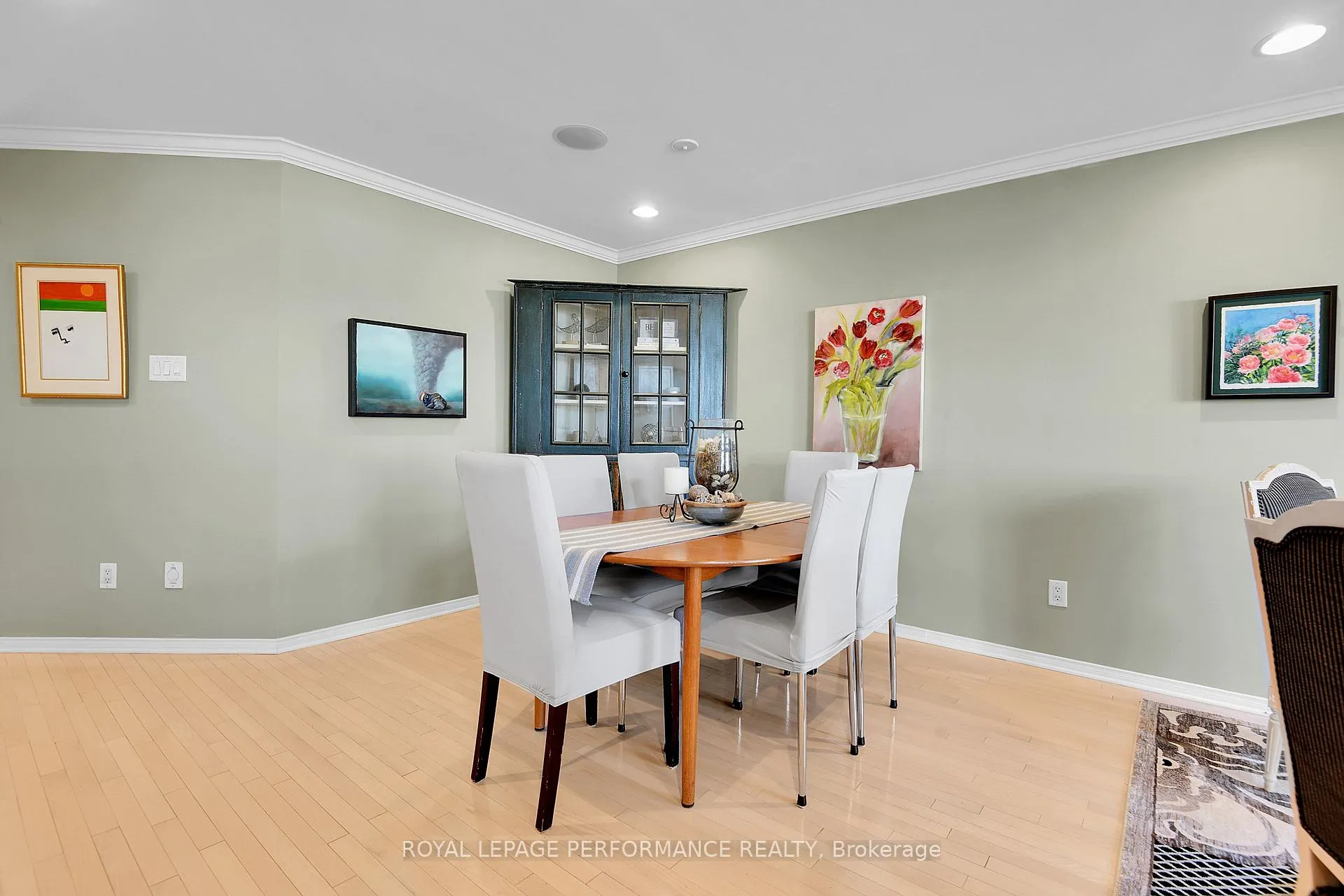 Photo 9 of 2104 Liska Street, Ottawa, Avalon East — HOMEH