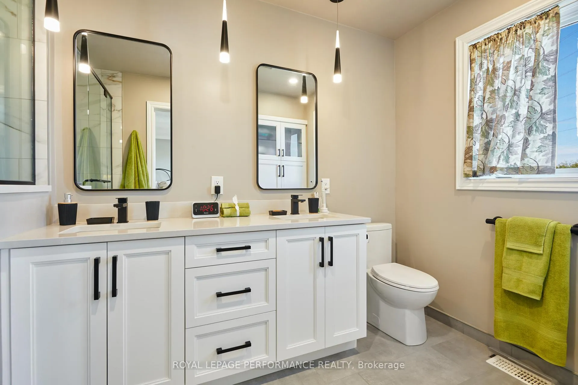 Photo 21 of 2104 Liska Street, Ottawa, Avalon East — HOMEH