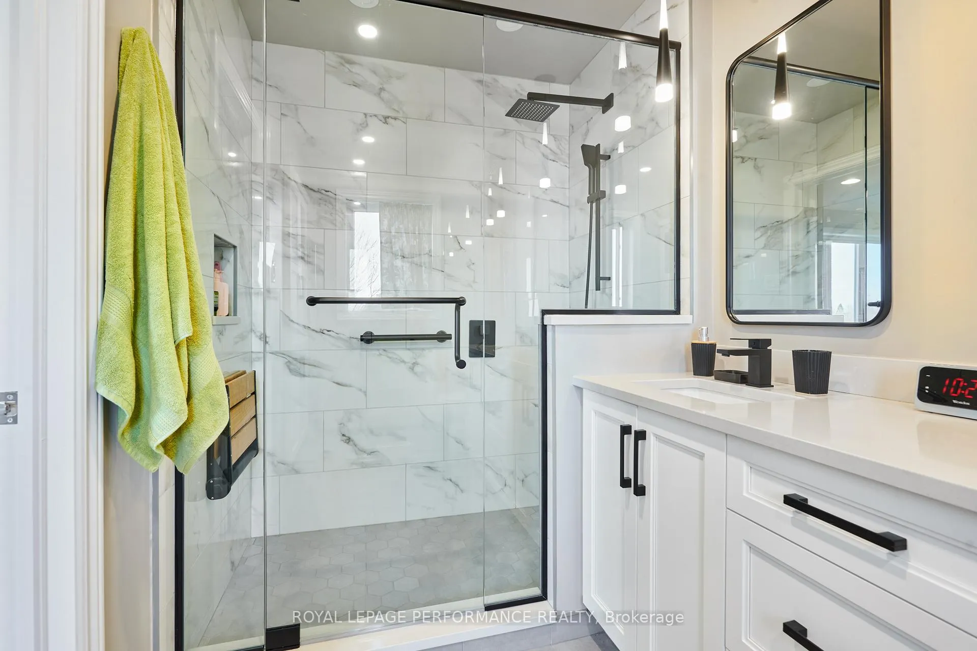 Photo 22 of 2104 Liska Street, Ottawa, Avalon East — HOMEH