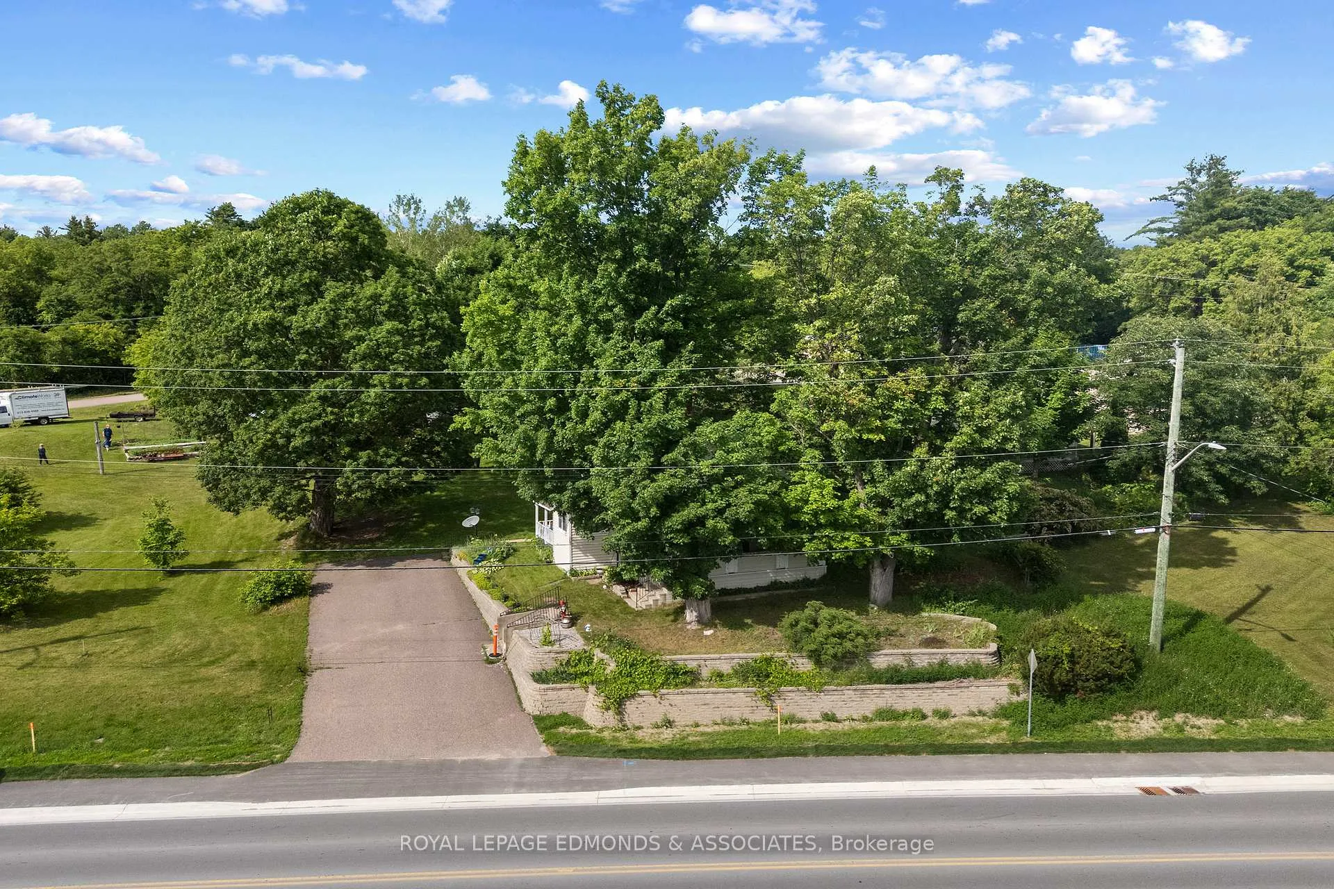 Photo 2 of 138 Bonnechere Street E, Bonnechere Valley, Eganville/Bonnechere Twp — HOMEH