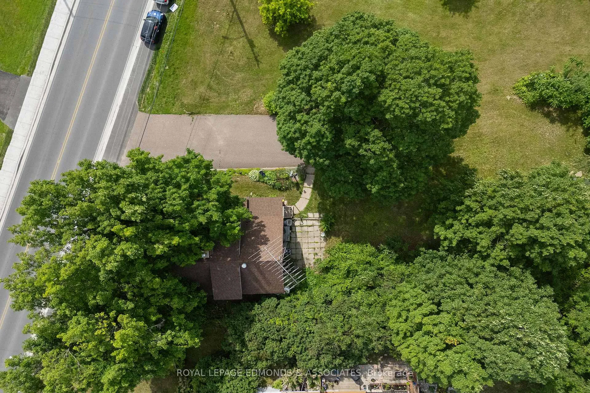 Photo 4 of 138 Bonnechere Street E, Bonnechere Valley, Eganville/Bonnechere Twp — HOMEH