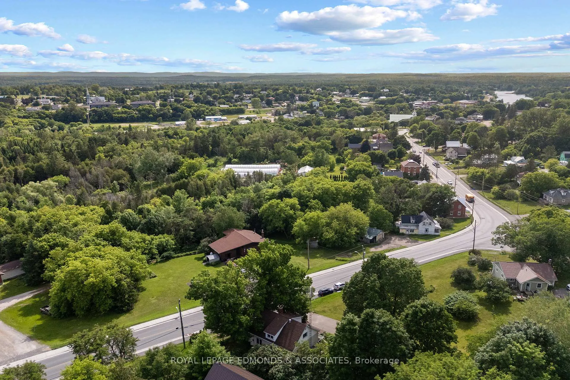 Photo 5 of 138 Bonnechere Street E, Bonnechere Valley, Eganville/Bonnechere Twp — HOMEH