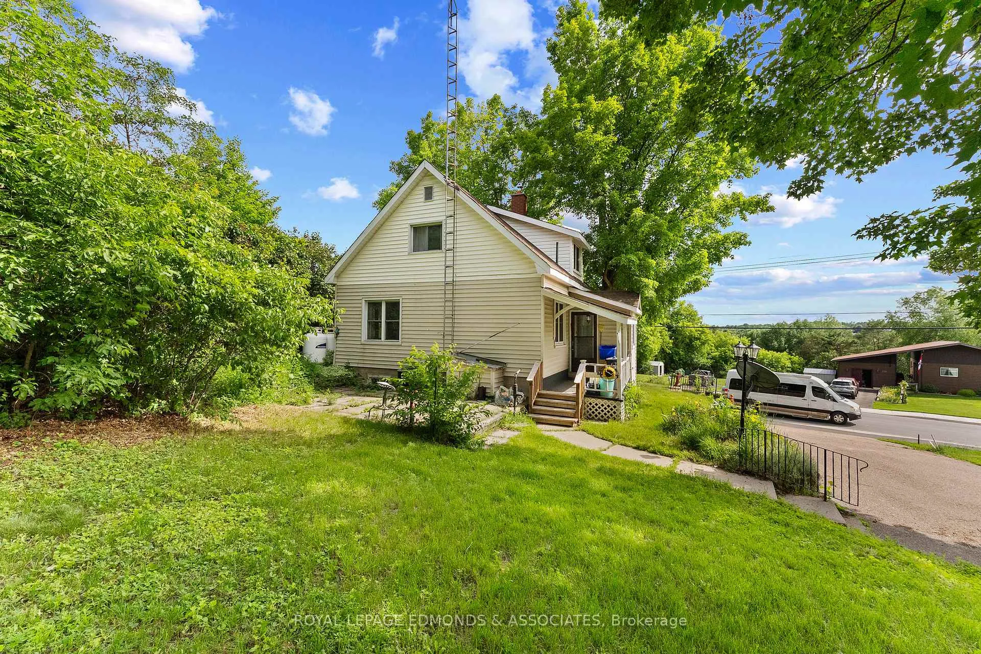 Photo 8 of 138 Bonnechere Street E, Bonnechere Valley, Eganville/Bonnechere Twp — HOMEH