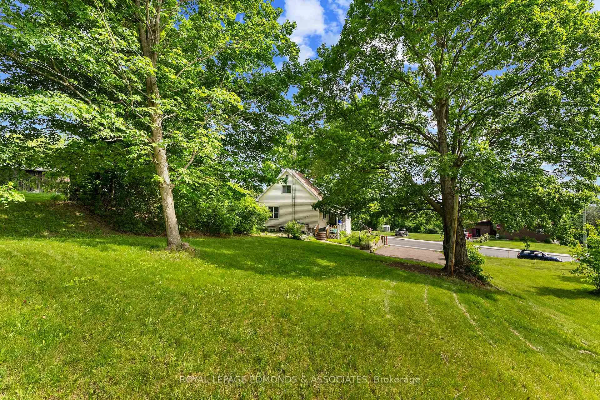 Photo 37 of 138 Bonnechere Street E, Bonnechere Valley, Eganville/Bonnechere Twp — HOMEH