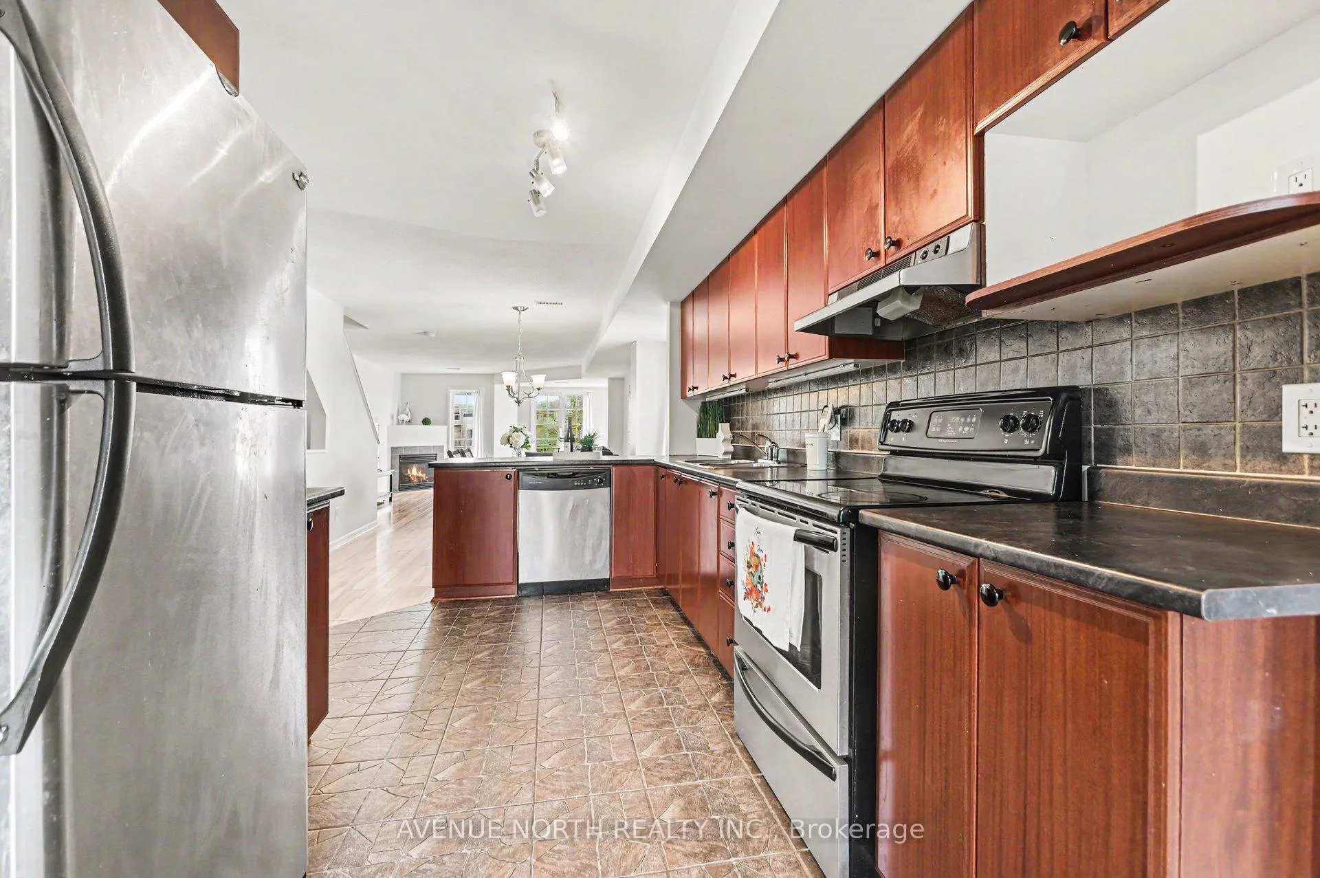 Photo 12 of Unit 88, 130 Berrigan Drive, Ottawa, Barrhaven - Longfields — HOMEH