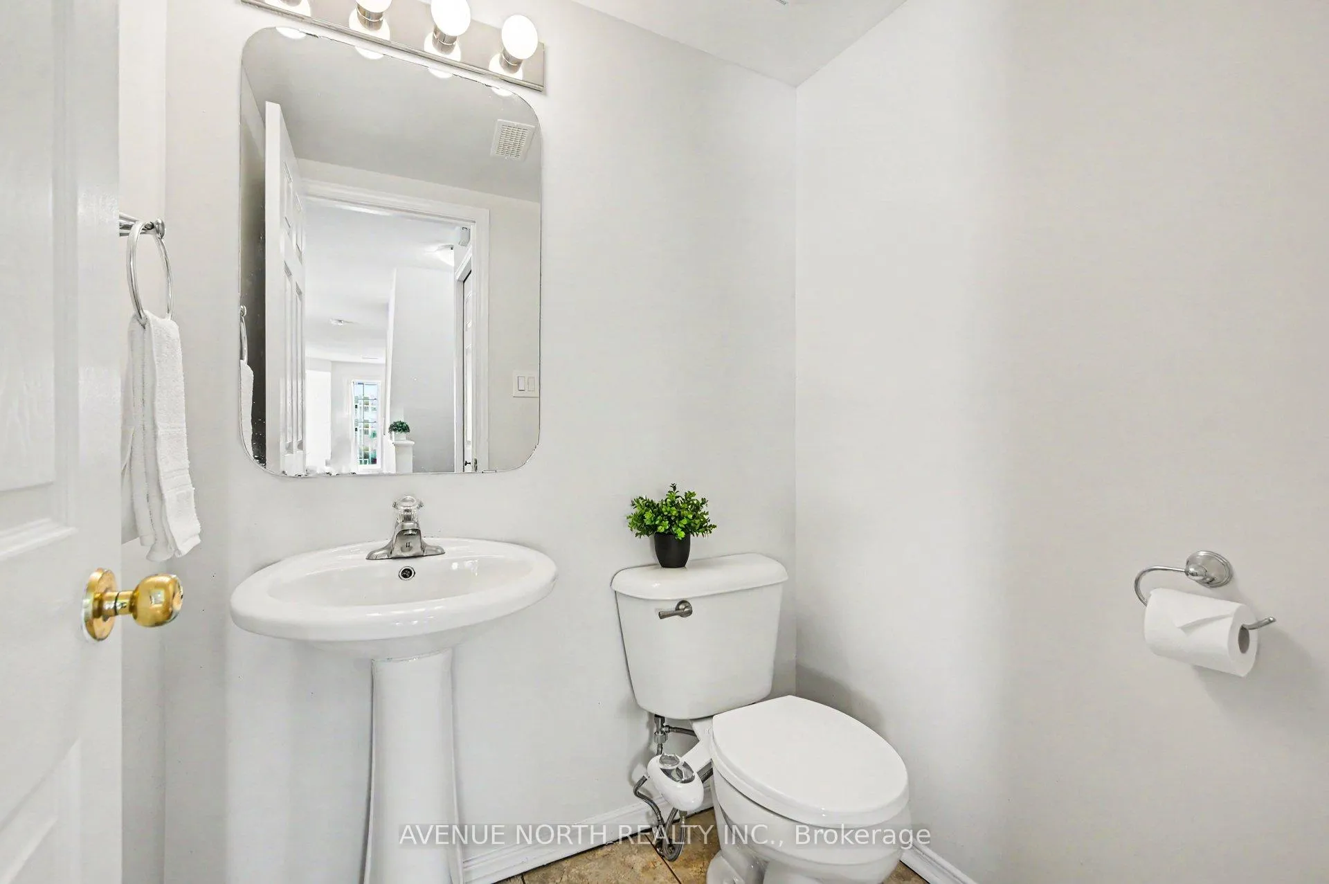 Photo 13 of Unit 88, 130 Berrigan Drive, Ottawa, Barrhaven - Longfields — HOMEH