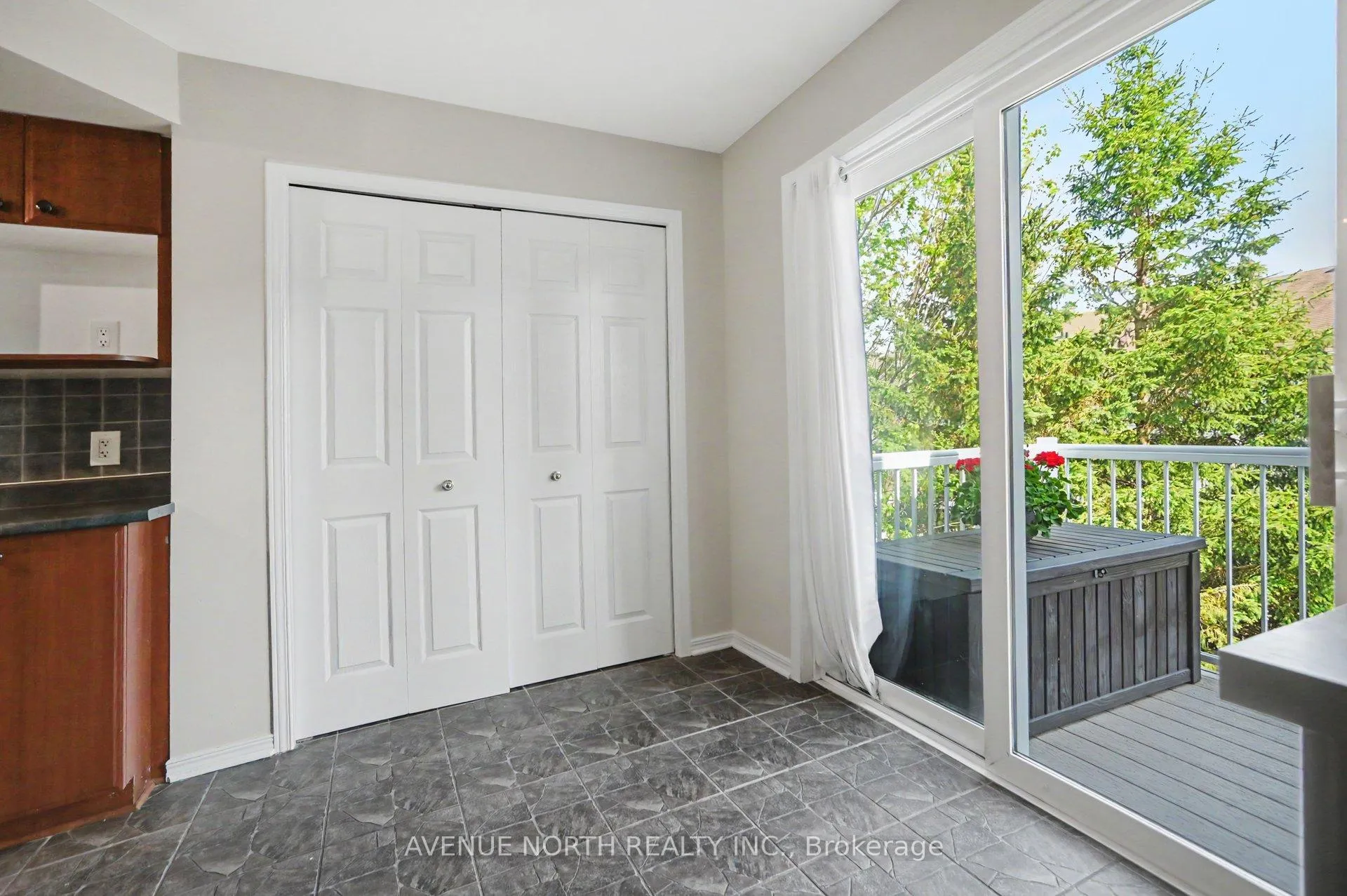 Photo 14 of Unit 88, 130 Berrigan Drive, Ottawa, Barrhaven - Longfields — HOMEH