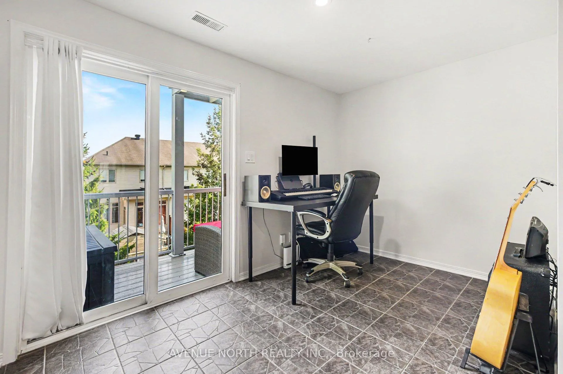 Photo 15 of Unit 88, 130 Berrigan Drive, Ottawa, Barrhaven - Longfields — HOMEH