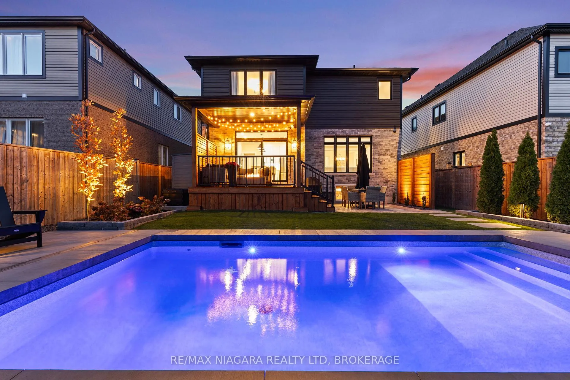 Photo 3 of 236 Walker Road, Pelham, Fonthill — HOMEH