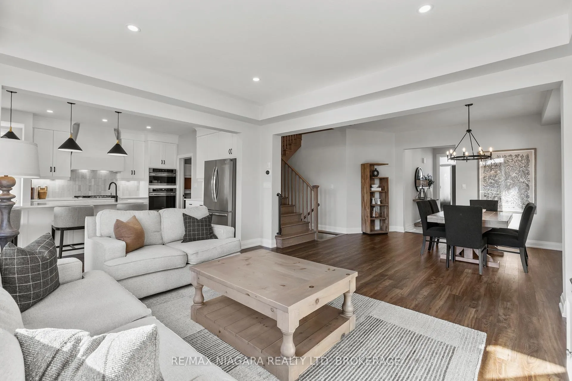Photo 14 of 236 Walker Road, Pelham, Fonthill — HOMEH
