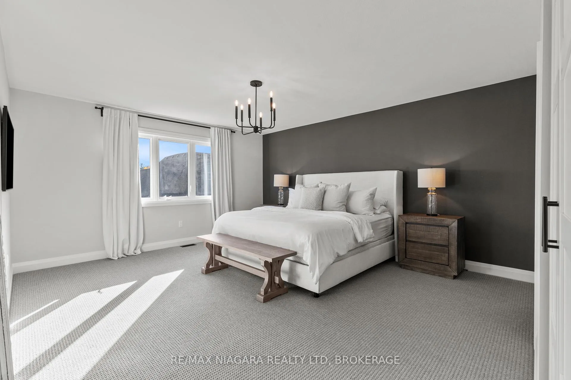 Photo 16 of 236 Walker Road, Pelham, Fonthill — HOMEH