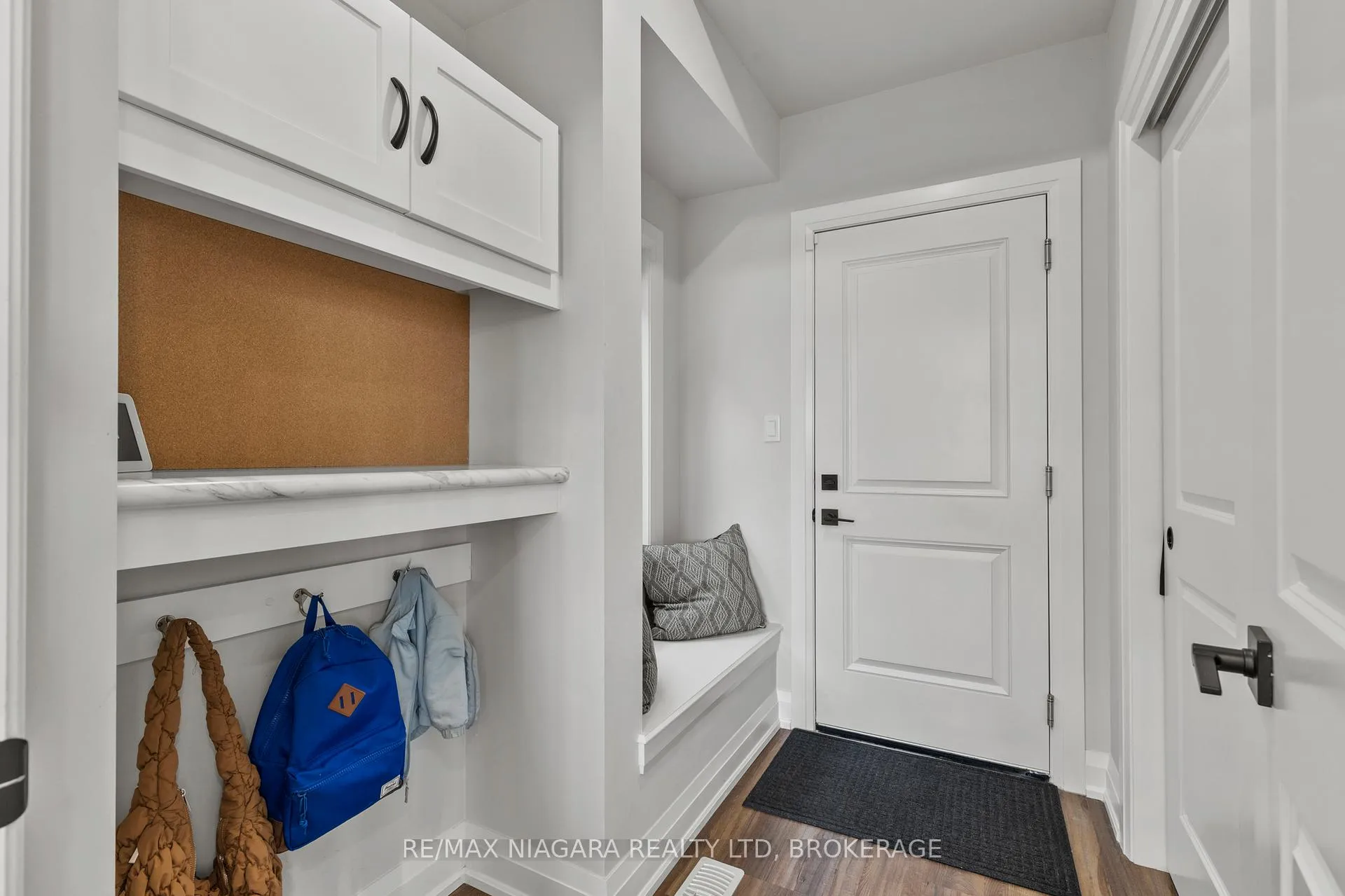 Photo 25 of 236 Walker Road, Pelham, Fonthill — HOMEH