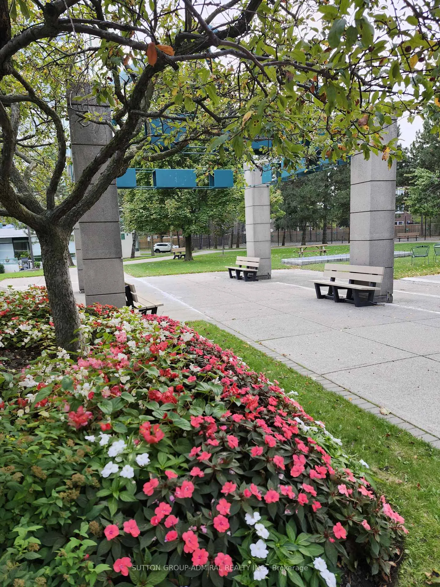 Photo 4 of Unit 910, 120 Promenade Circle, Vaughan, Brownridge — HOMEH