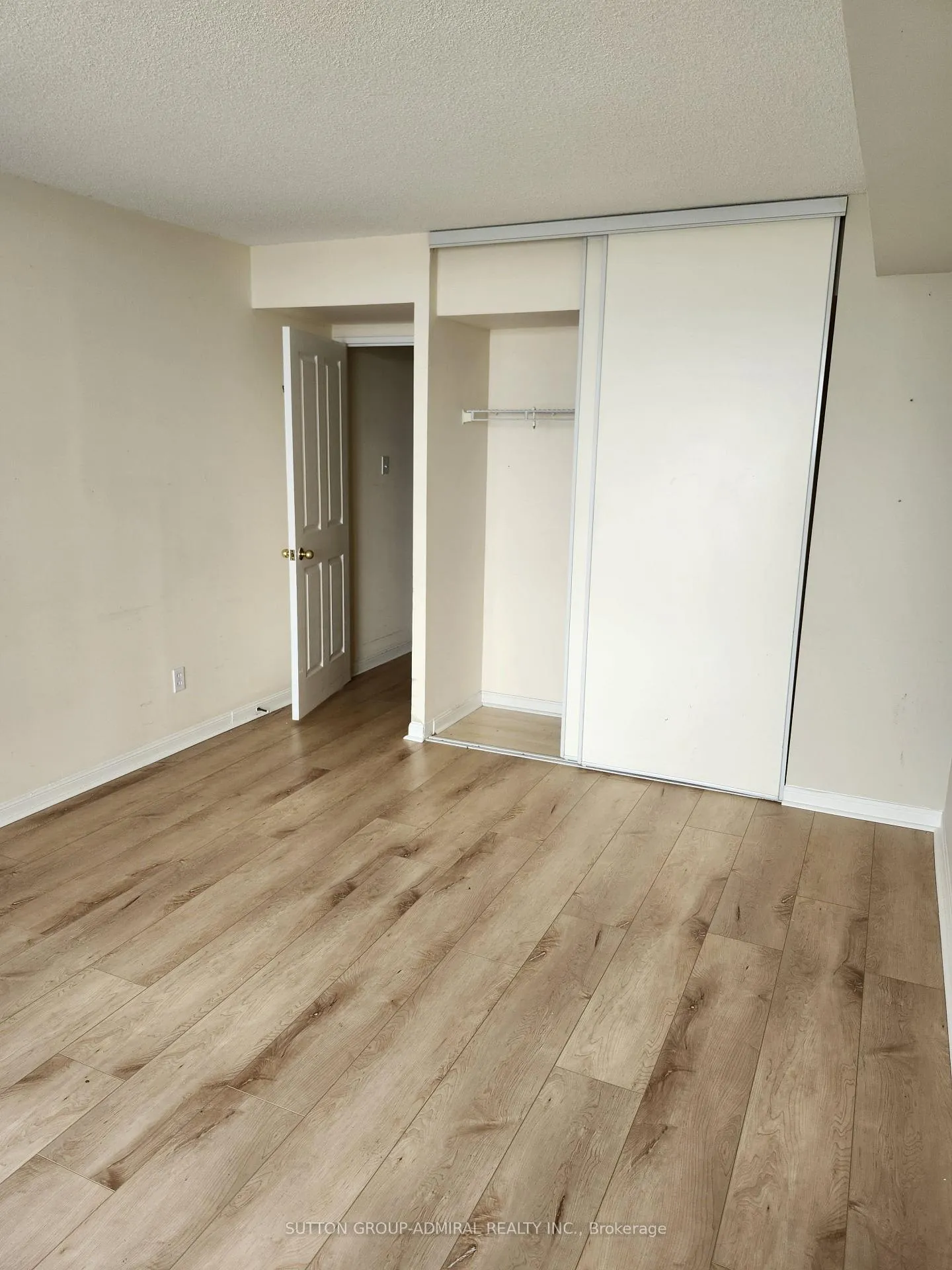 Photo 15 of Unit 910, 120 Promenade Circle, Vaughan, Brownridge — HOMEH