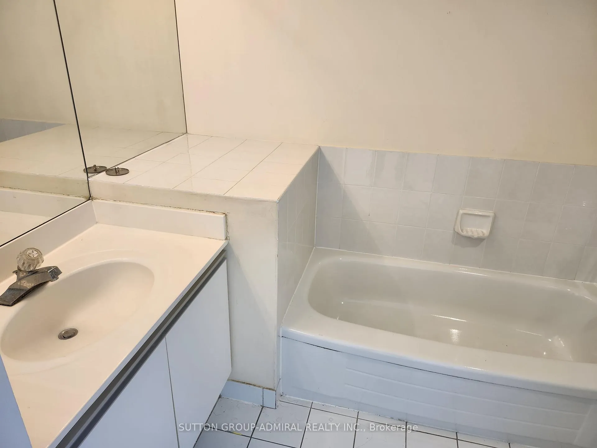 Photo 17 of Unit 910, 120 Promenade Circle, Vaughan, Brownridge — HOMEH