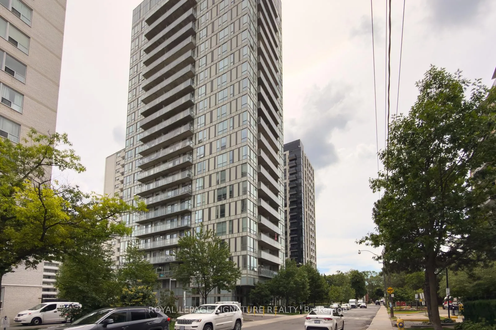Photo 3 of Unit 1706, 83 Redpath Avenue, Toronto, Mount Pleasant West — HOMEH