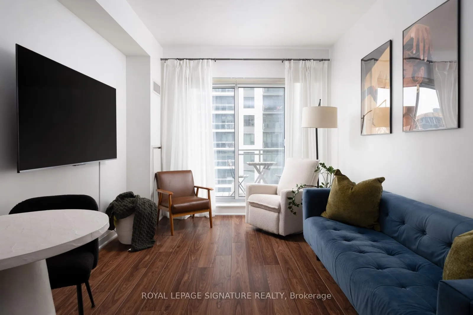 Photo 7 of Unit 1706, 83 Redpath Avenue, Toronto, Mount Pleasant West — HOMEH