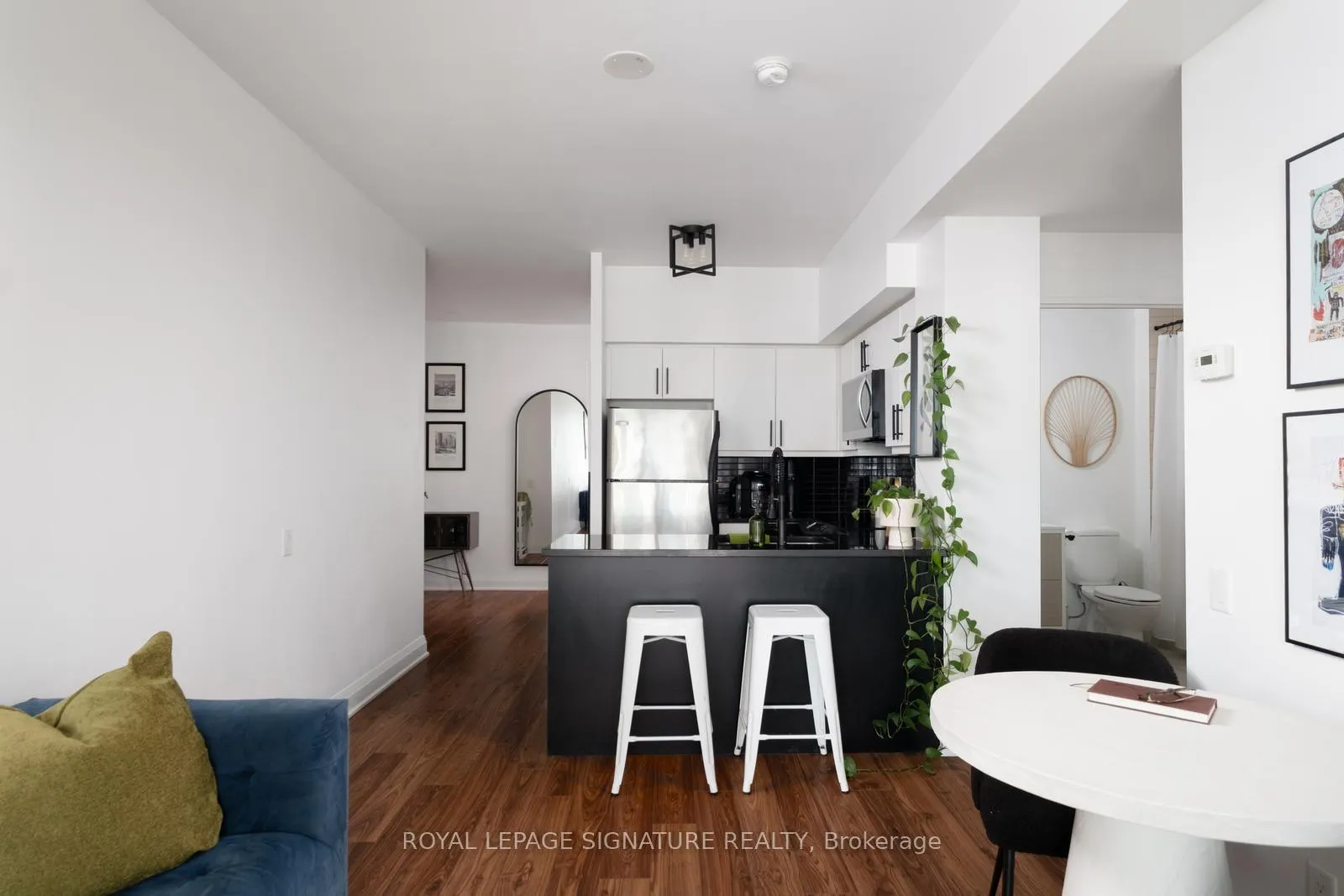 Photo 9 of Unit 1706, 83 Redpath Avenue, Toronto, Mount Pleasant West — HOMEH