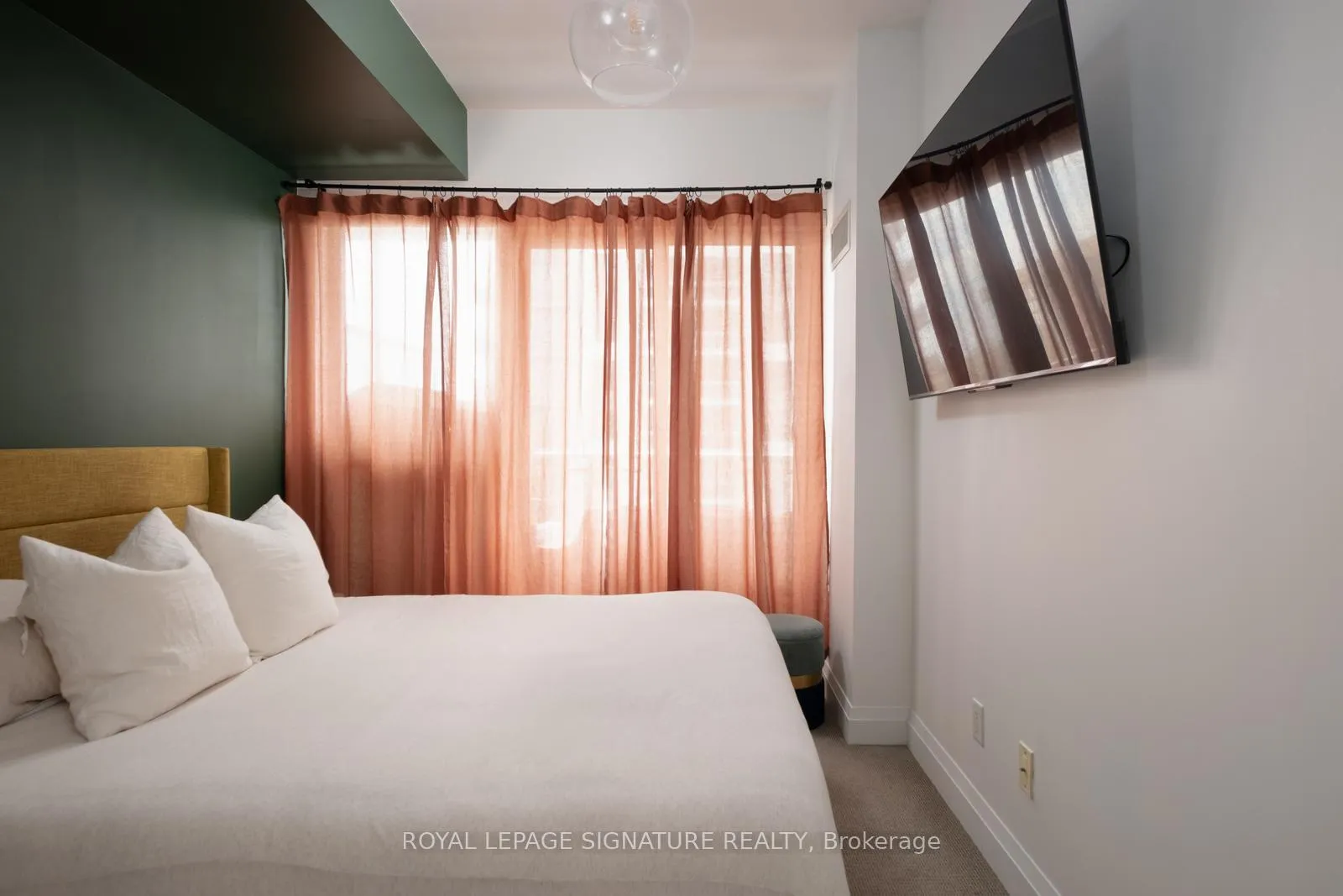 Photo 16 of Unit 1706, 83 Redpath Avenue, Toronto, Mount Pleasant West — HOMEH