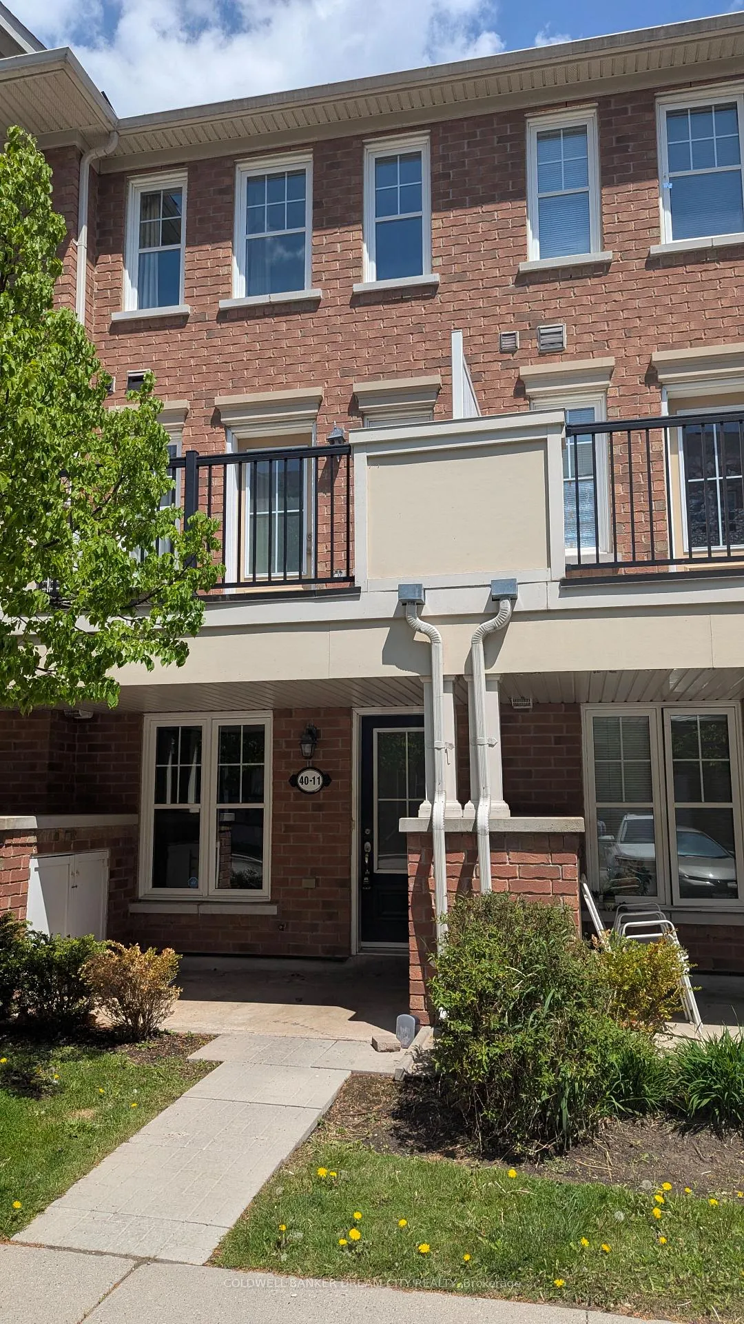 Front of Unit 11, 40 Mendelssohn Street