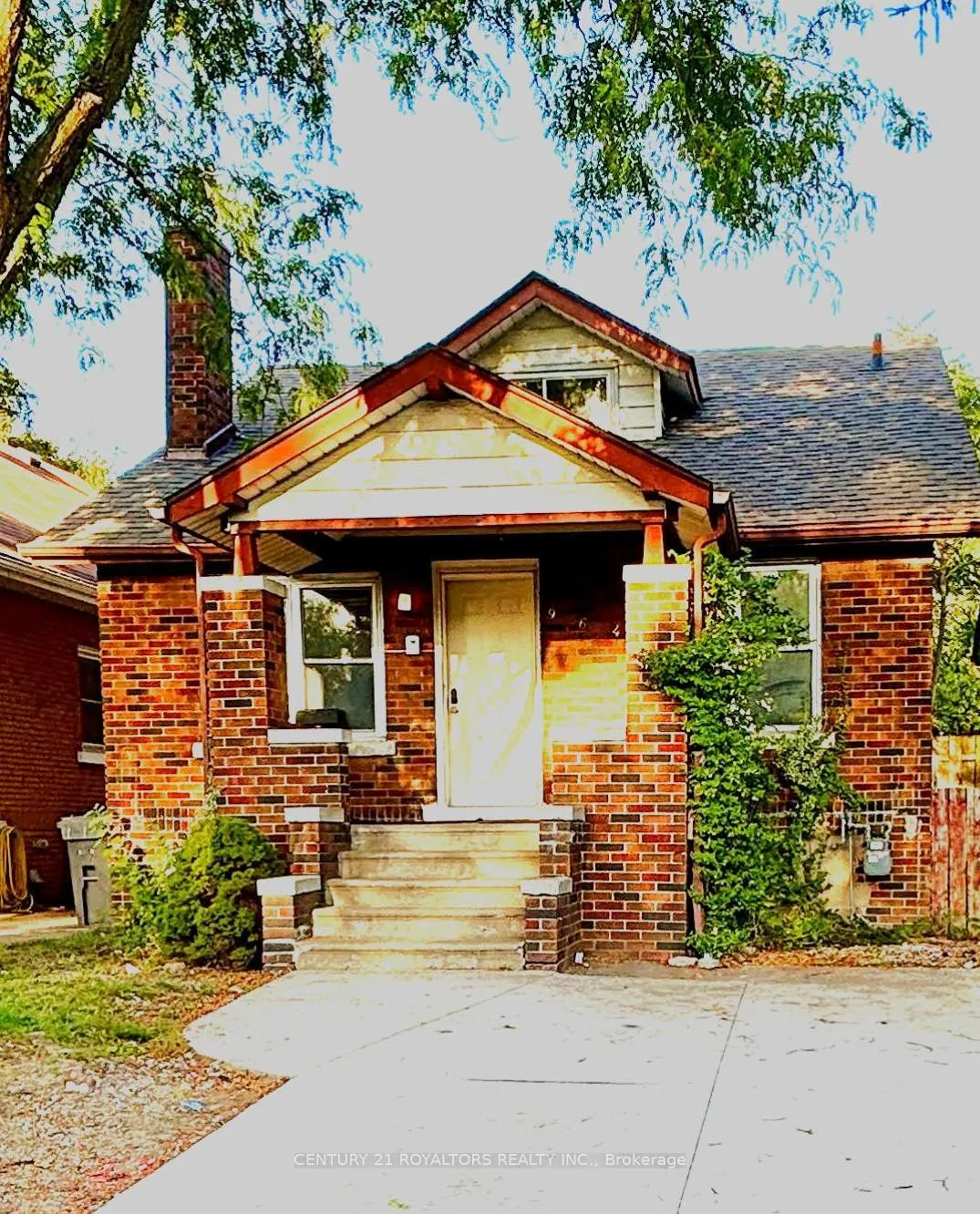 Photo 1 of 964 Curry Avenue, Windsor — HOMEH