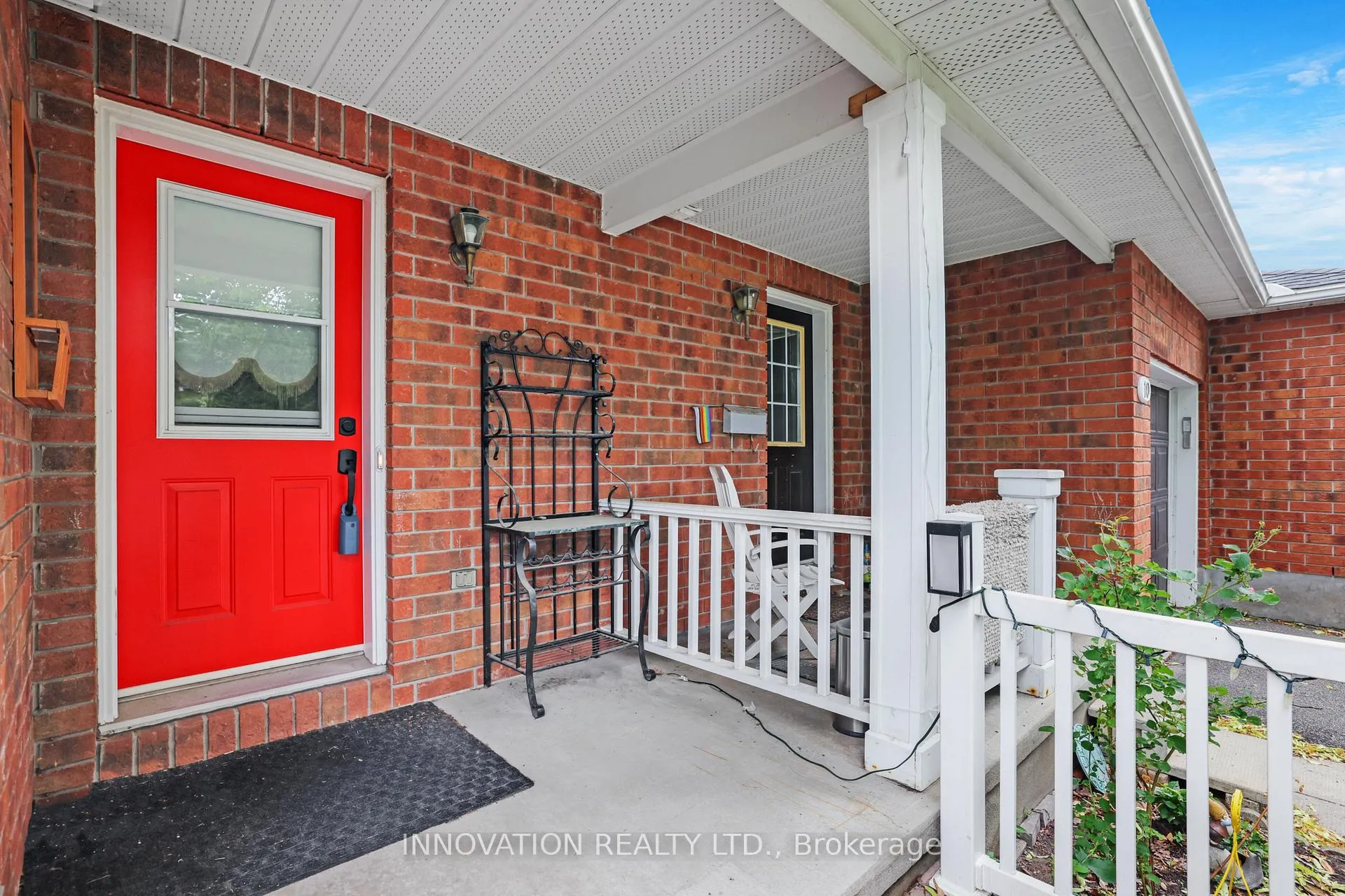 Photo 2 of 8 Kettleby Street, Ottawa, Kanata - Beaverbrook — HOMEH