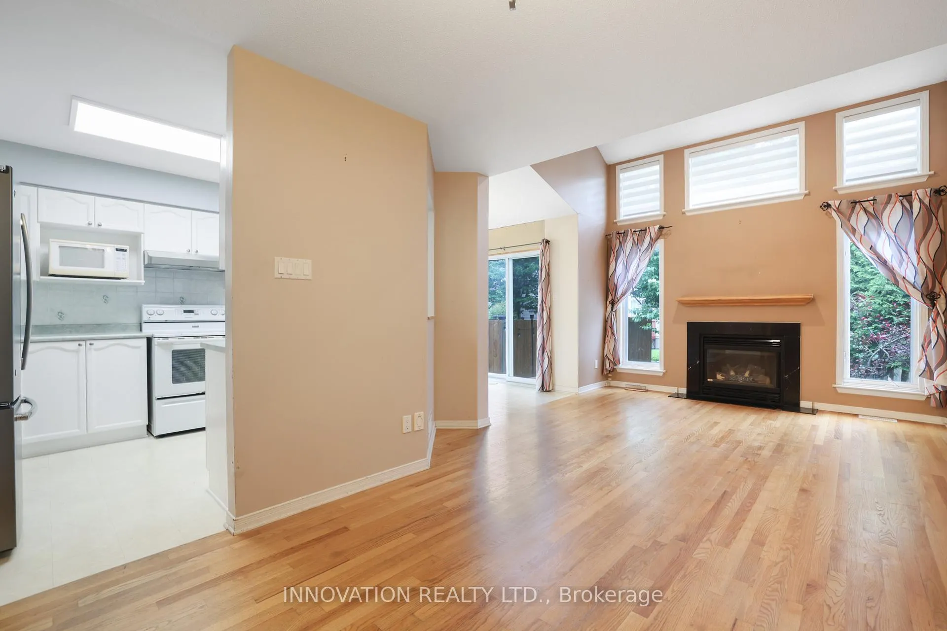Photo 11 of 8 Kettleby Street, Ottawa, Kanata - Beaverbrook — HOMEH
