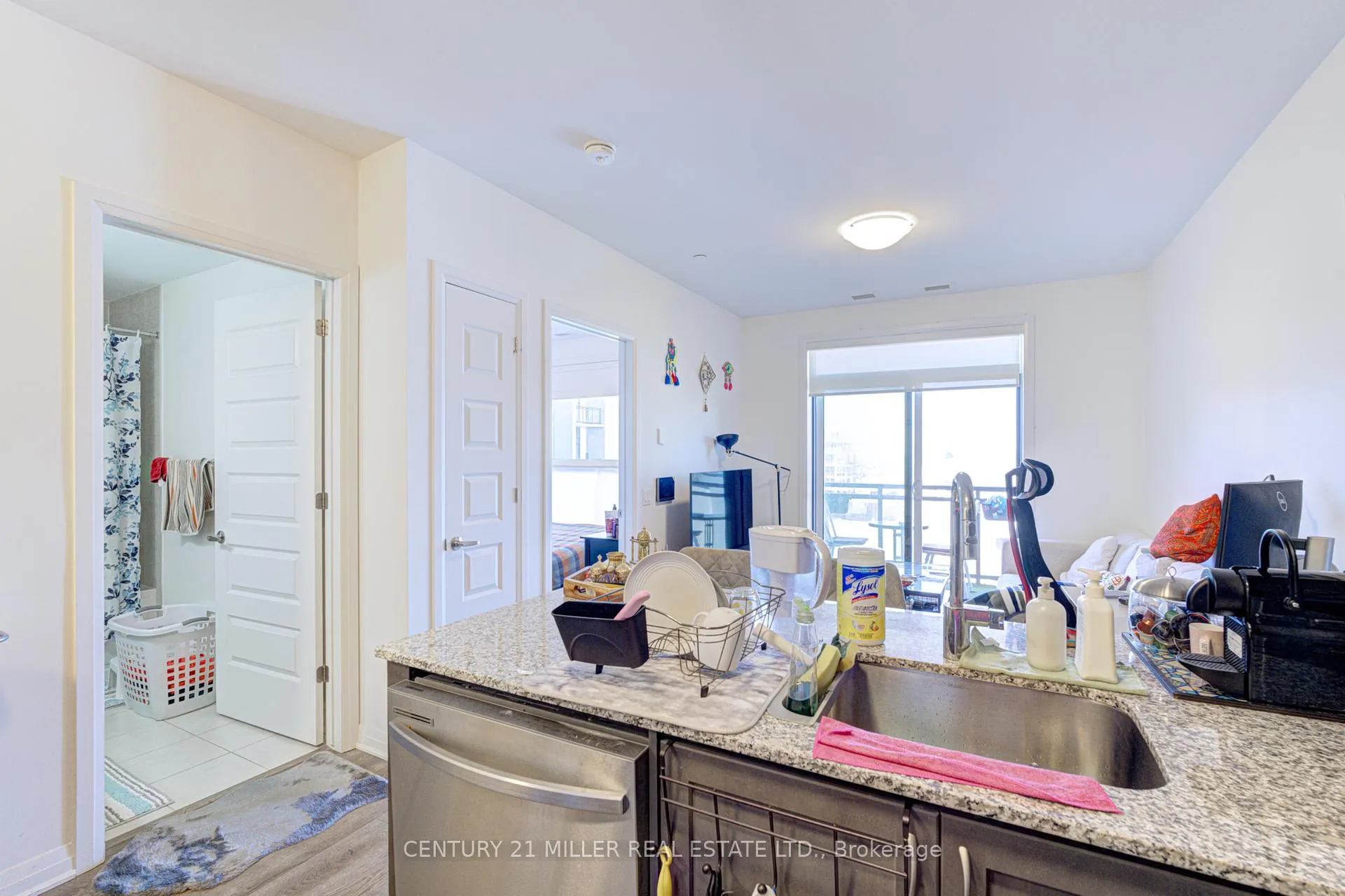 Photo 11 of Unit 404, 50 Kaitting Trail, Oakville, Glenorchy — HOMEH