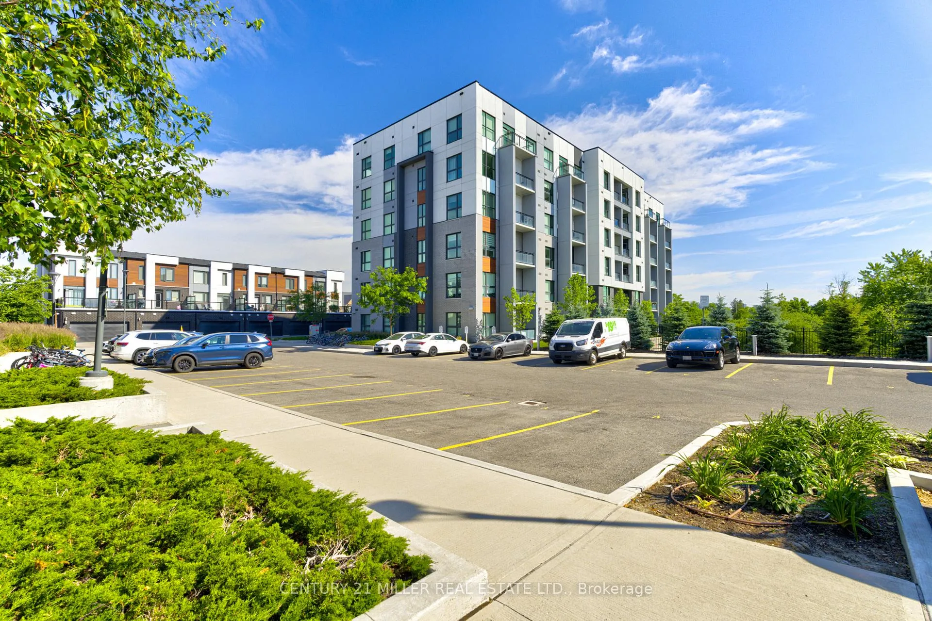 Photo 24 of Unit 404, 50 Kaitting Trail, Oakville, Glenorchy — HOMEH