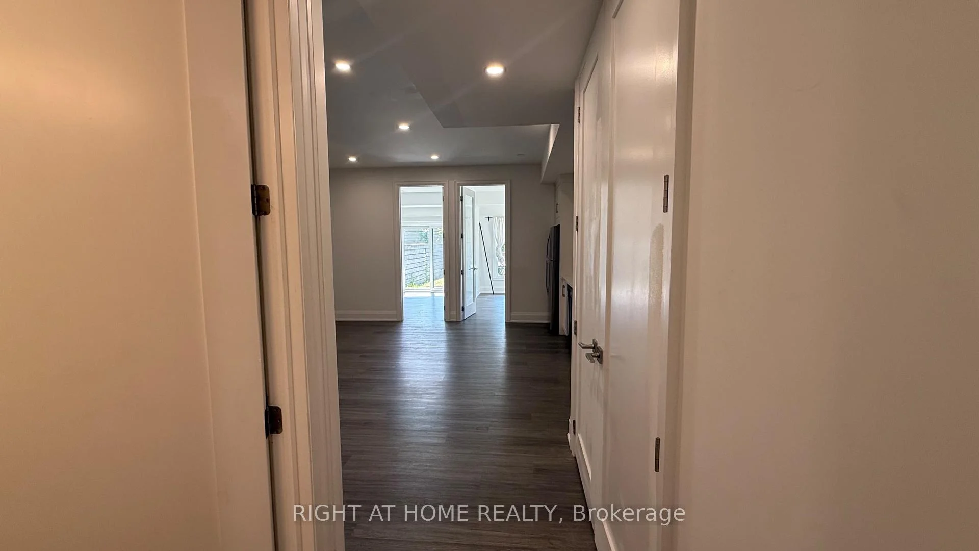 Photo 6 of Unit Lower, 21 Antonio Court, North York, Humber Summit — HOMEH