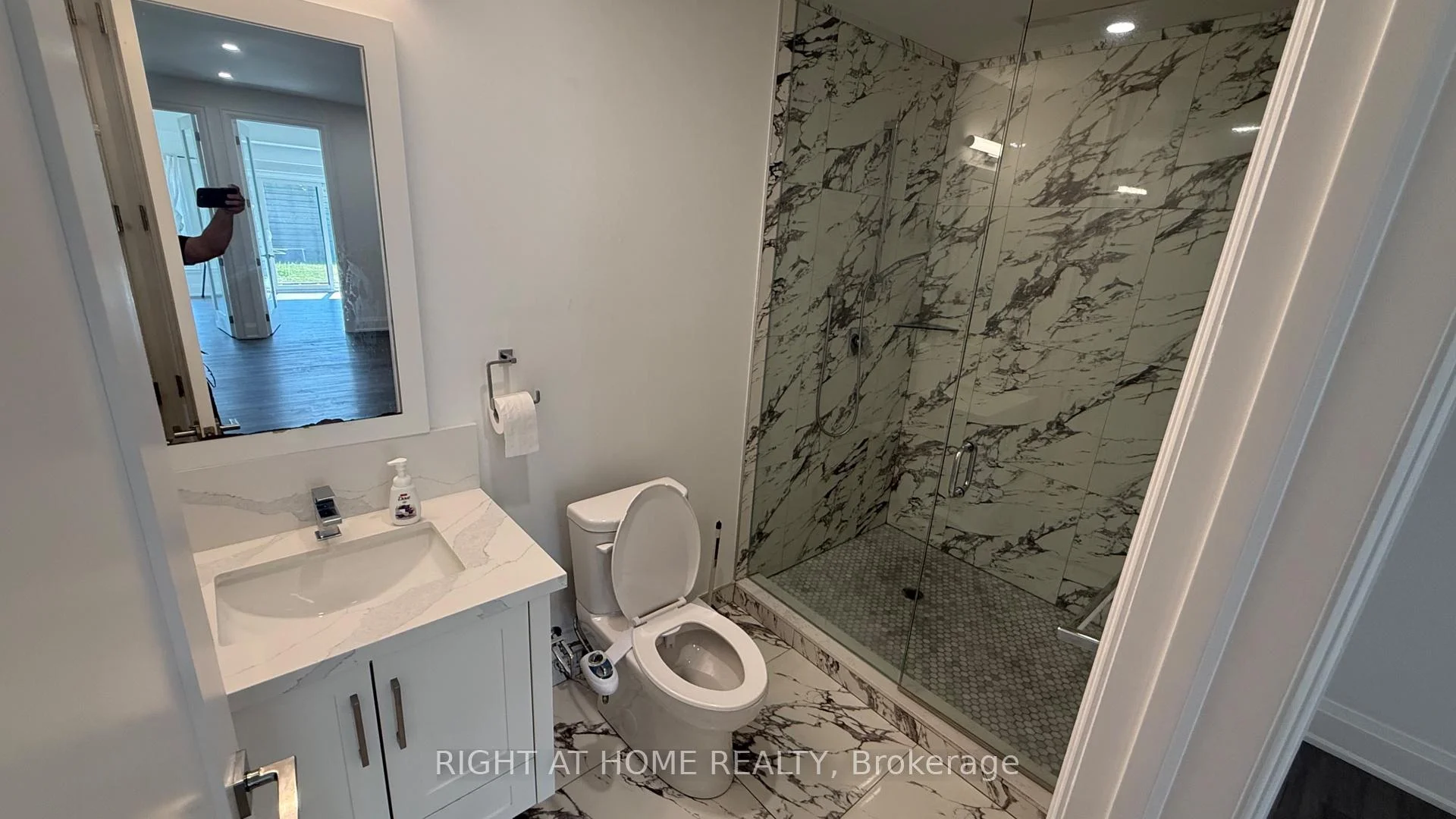 Photo 8 of Unit Lower, 21 Antonio Court, North York, Humber Summit — HOMEH