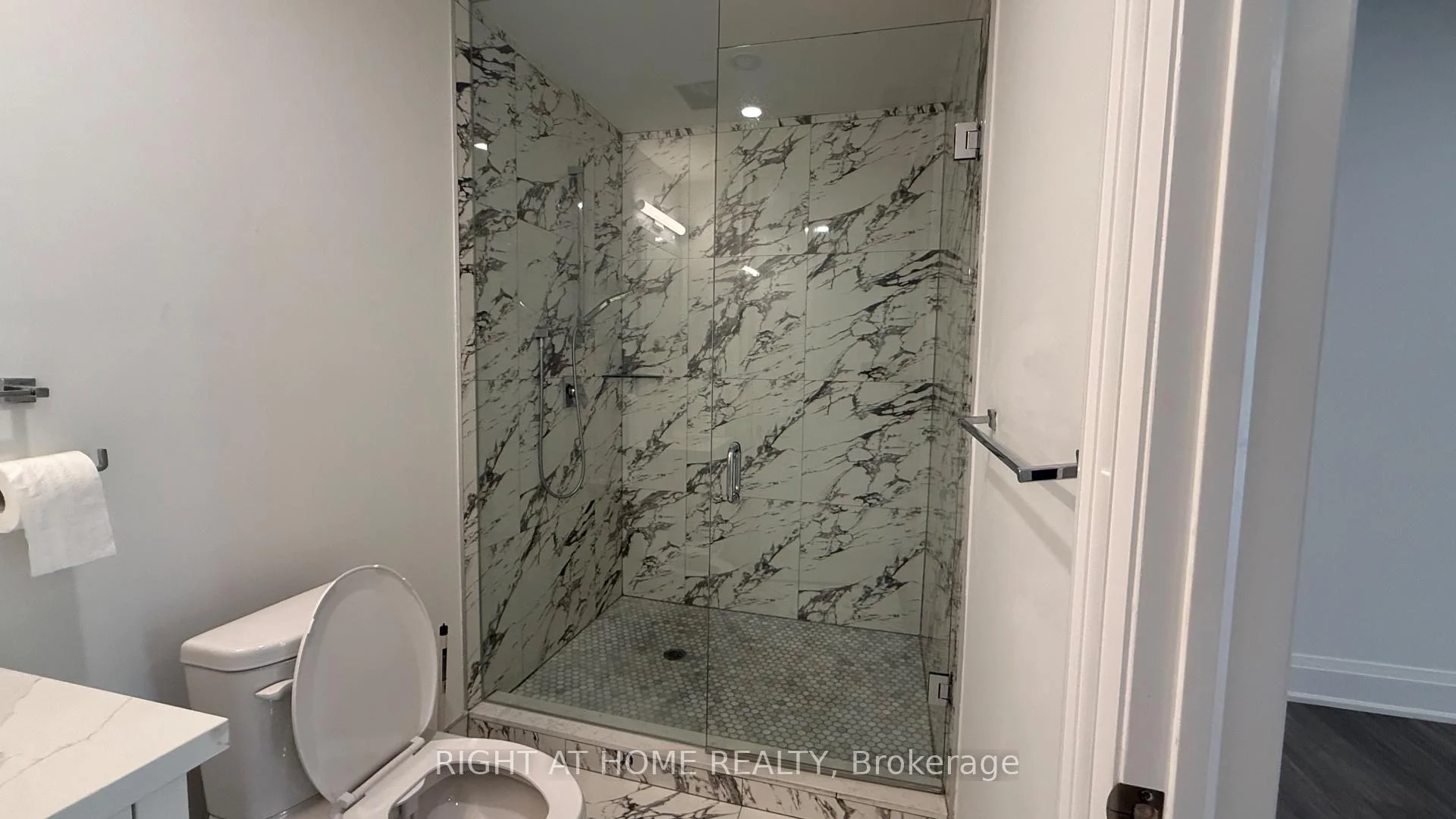 Photo 10 of Unit Lower, 21 Antonio Court, North York, Humber Summit — HOMEH