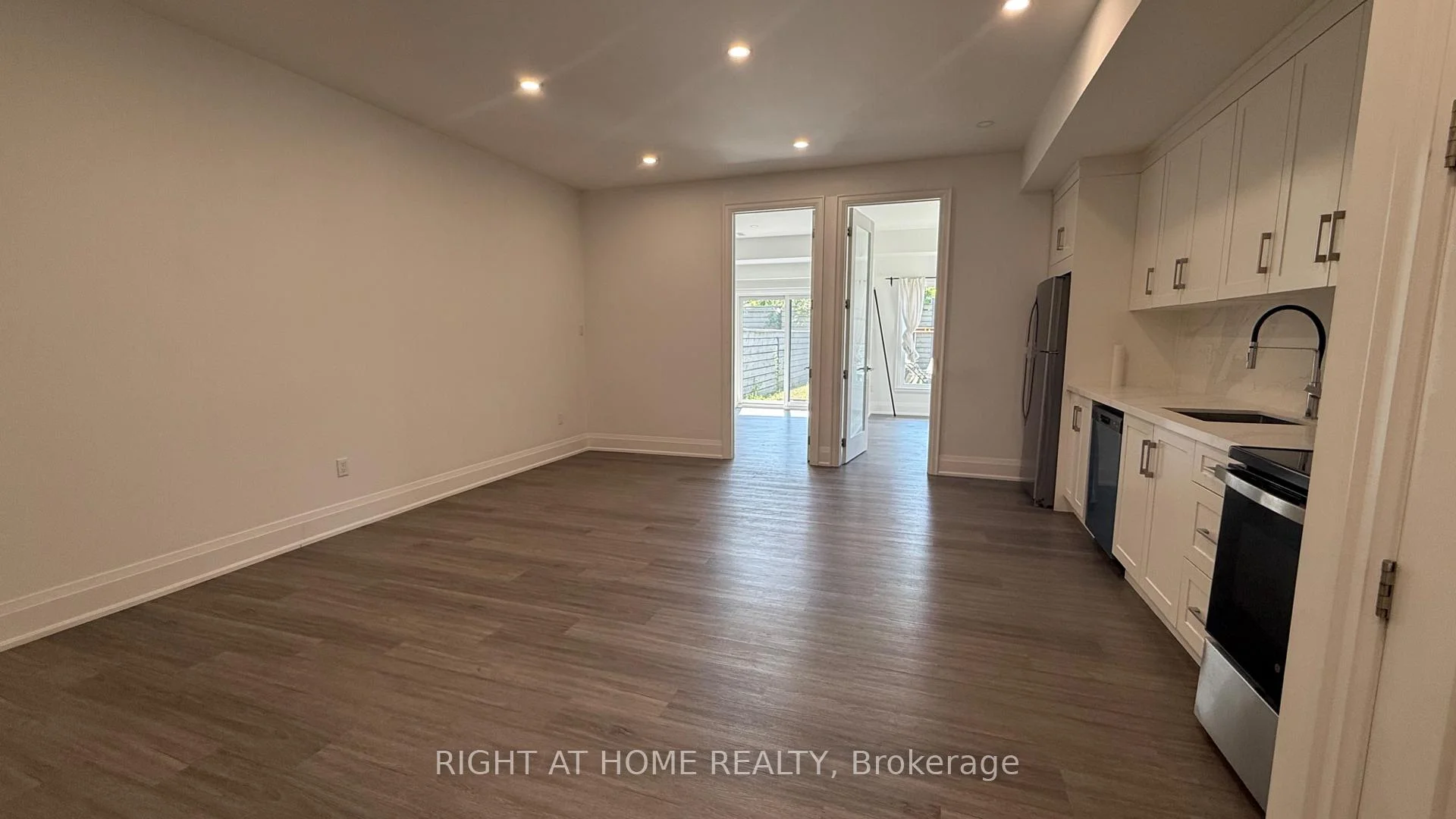 Photo 12 of Unit Lower, 21 Antonio Court, North York, Humber Summit — HOMEH
