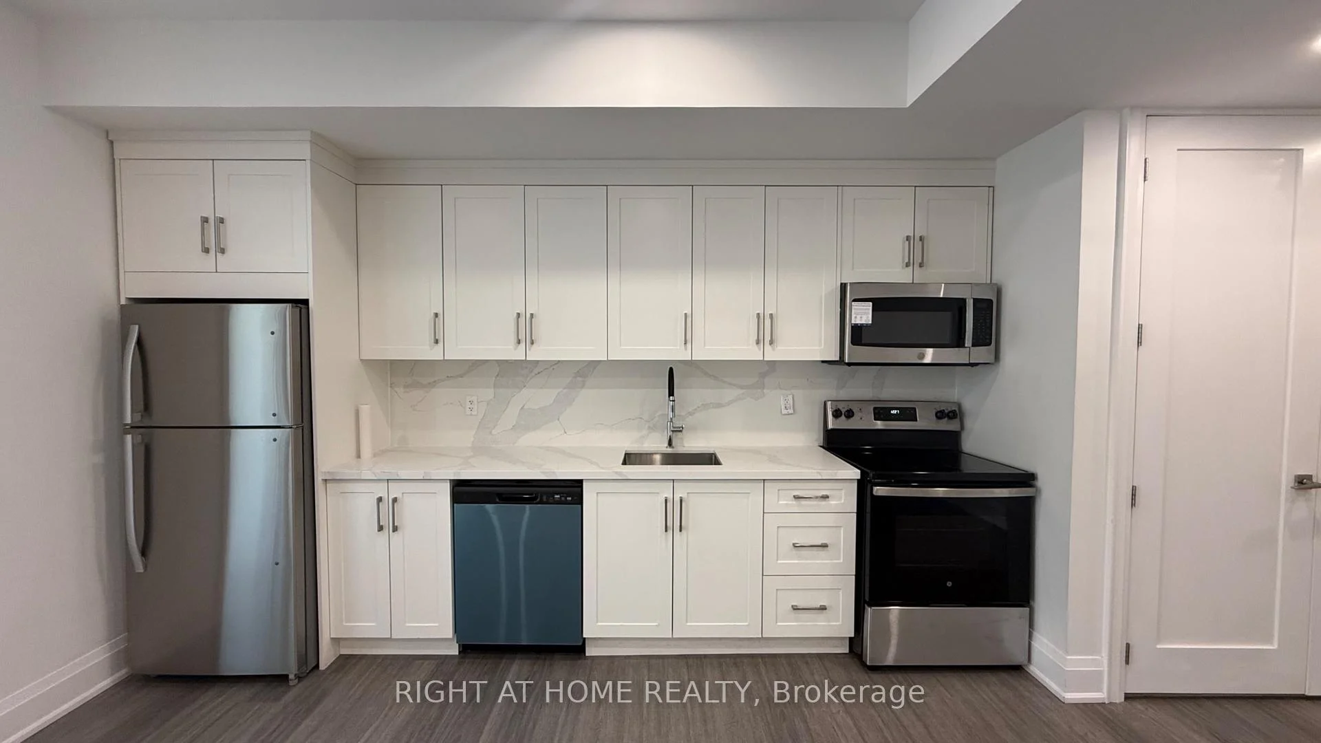 Photo 18 of Unit Lower, 21 Antonio Court, North York, Humber Summit — HOMEH