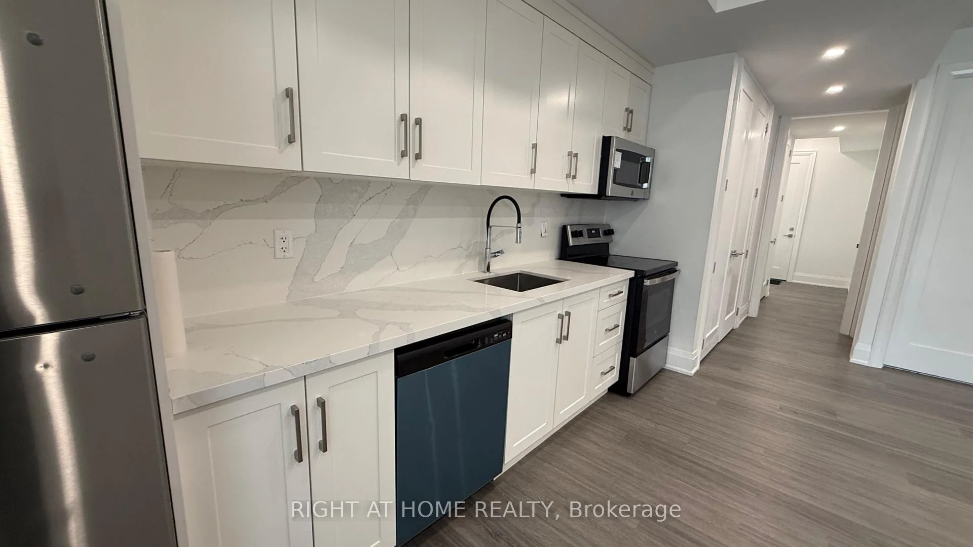 Photo 21 of Unit Lower, 21 Antonio Court, North York, Humber Summit — HOMEH