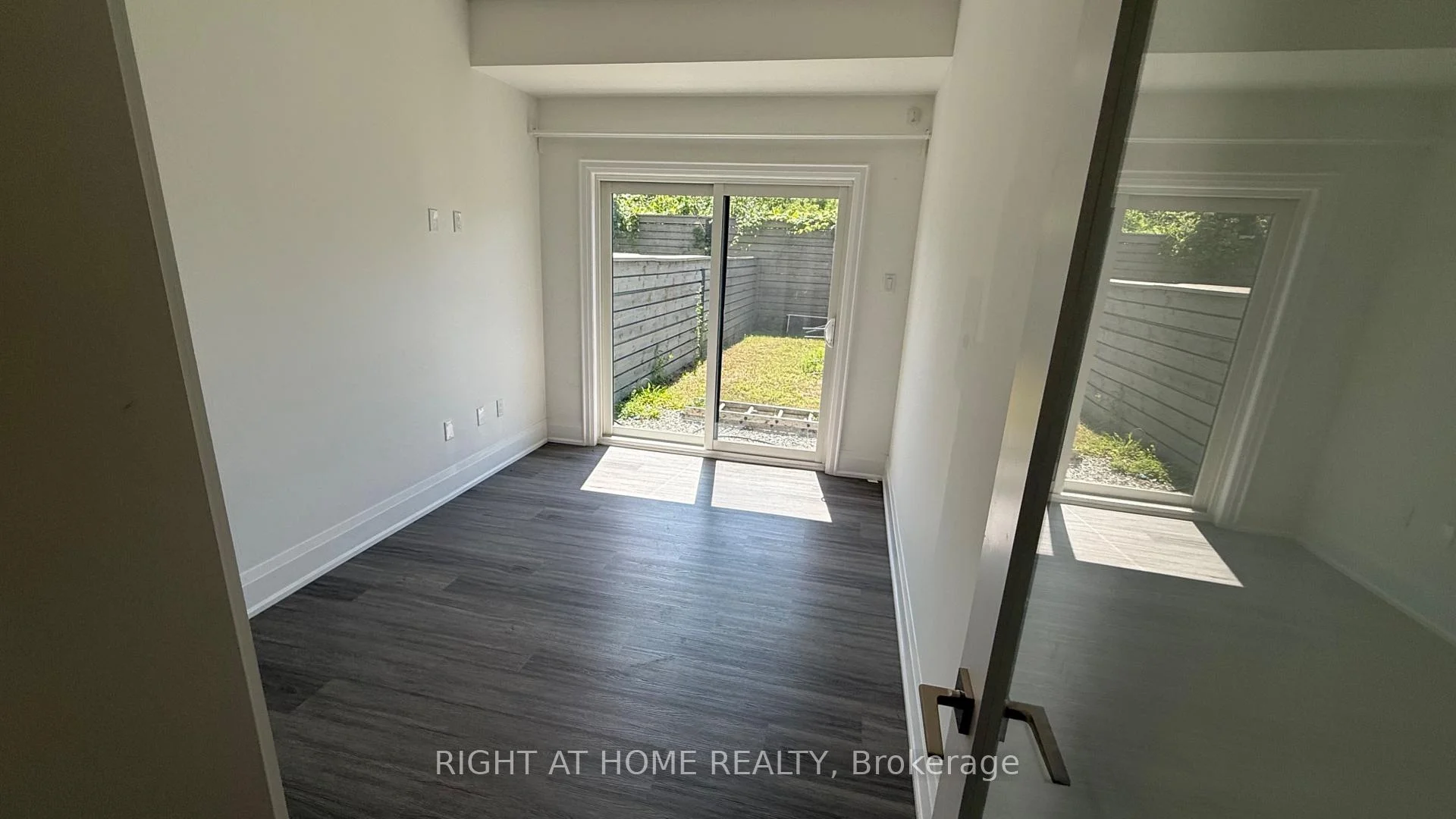 Photo 23 of Unit Lower, 21 Antonio Court, North York, Humber Summit — HOMEH