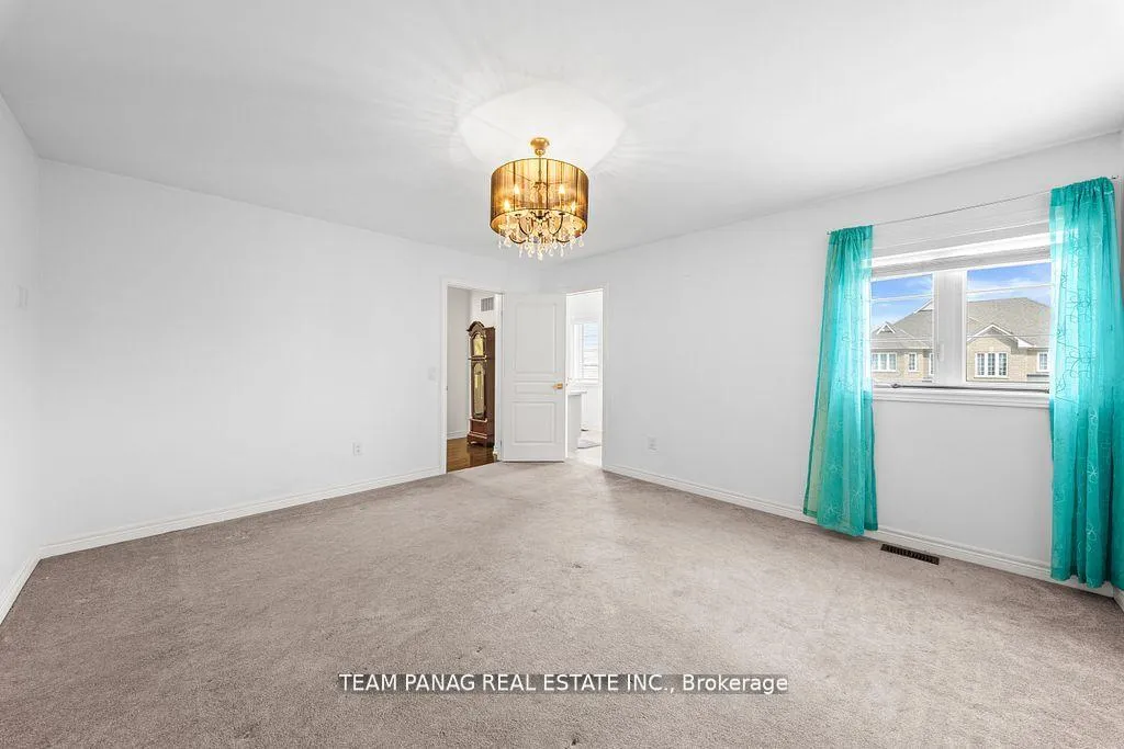 Photo 34 of 56 Leparc Road, Brampton, Vales of Castlemore North — HOMEH
