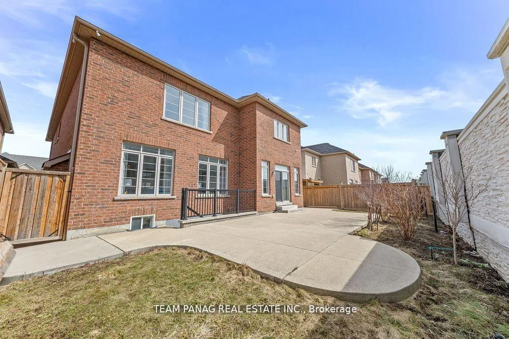 Photo 45 of 56 Leparc Road, Brampton, Vales of Castlemore North — HOMEH
