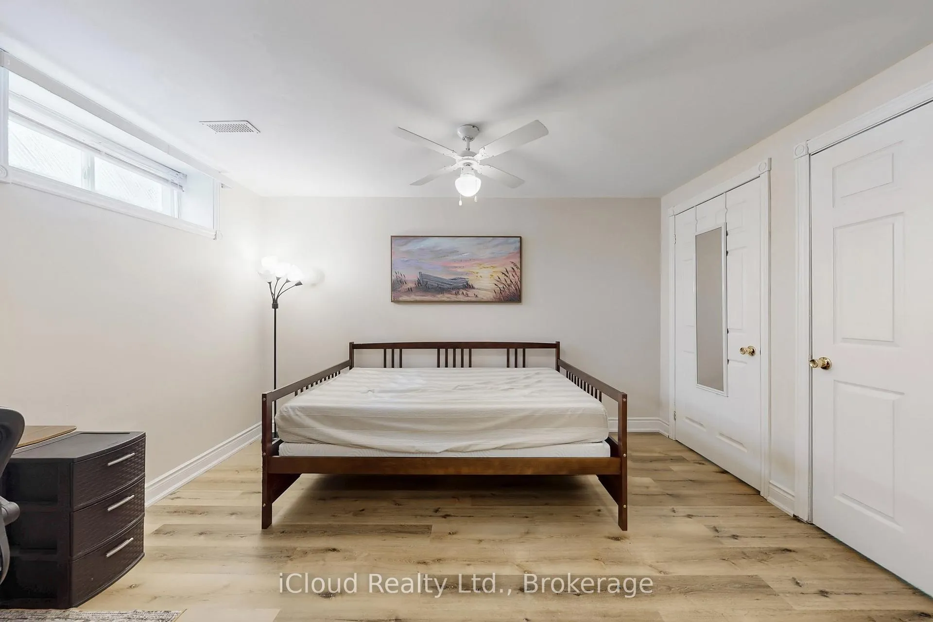 Photo 15 of 197 Mapleton Avenue, Barrie, Holly — HOMEH