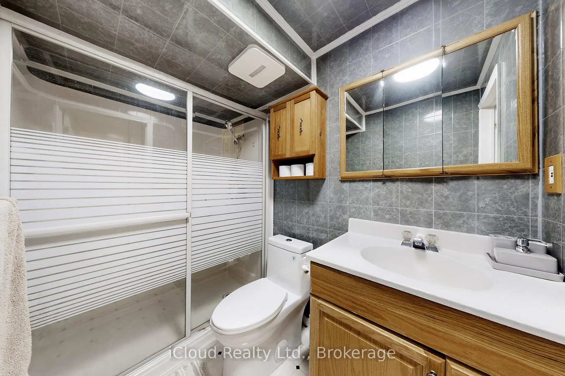 Photo 17 of 197 Mapleton Avenue, Barrie, Holly — HOMEH